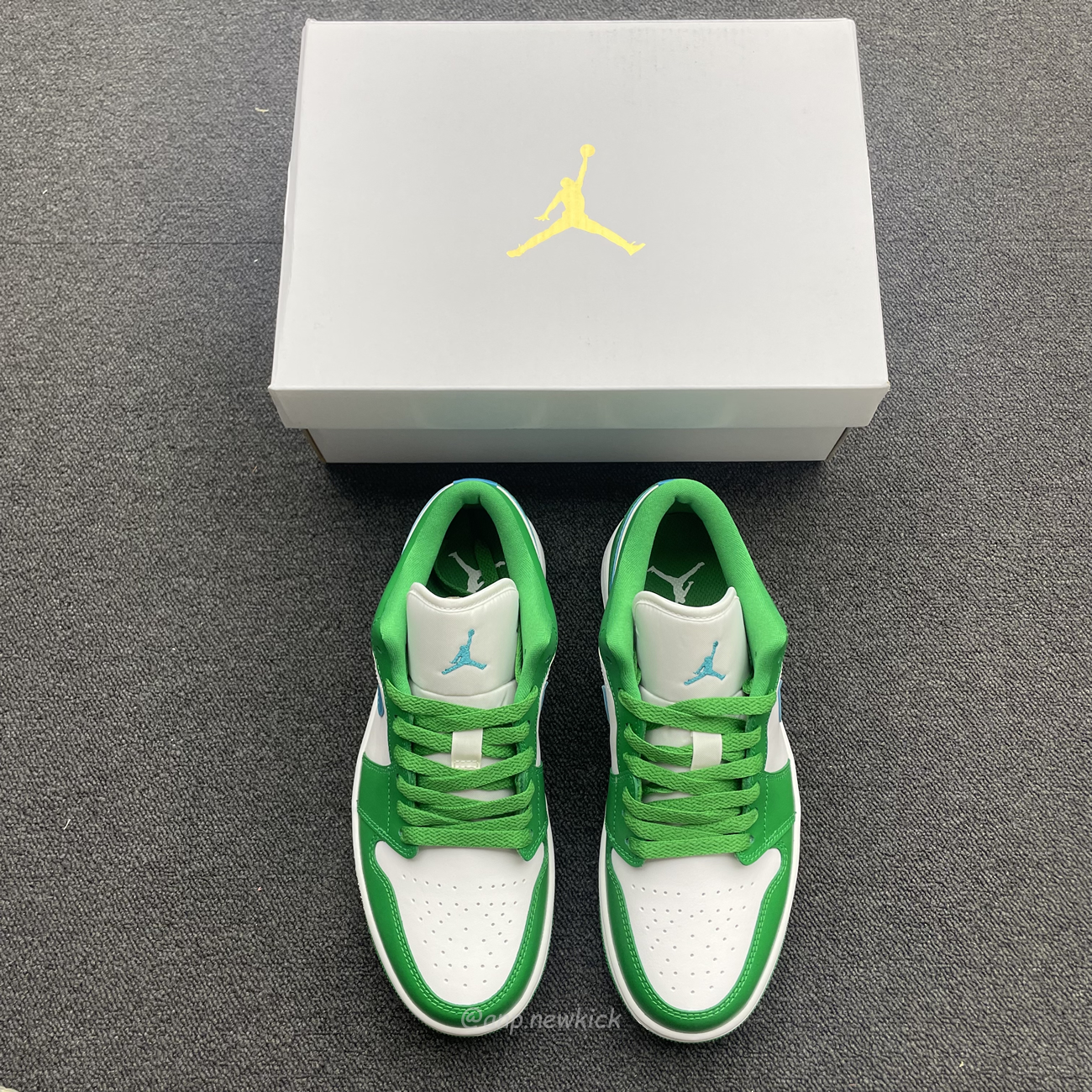 Air Jordan 1 Low Lucky Green Aquatone Dc0774 304 (11) - newkick.vip