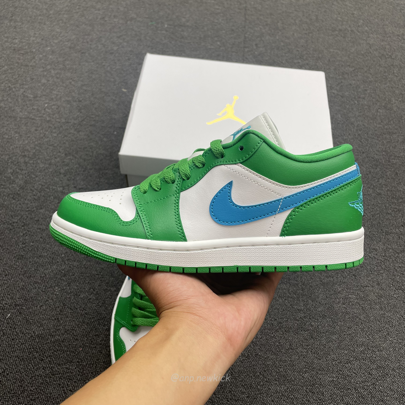 Air Jordan 1 Low Lucky Green Aquatone Dc0774 304 (6) - newkick.vip