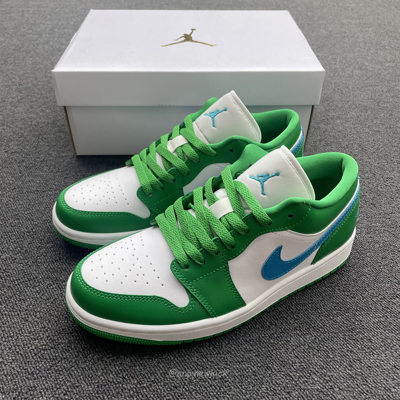 Air Jordan 1 Low Lucky Green Aquatone Dc0774 304 (7) - newkick.vip