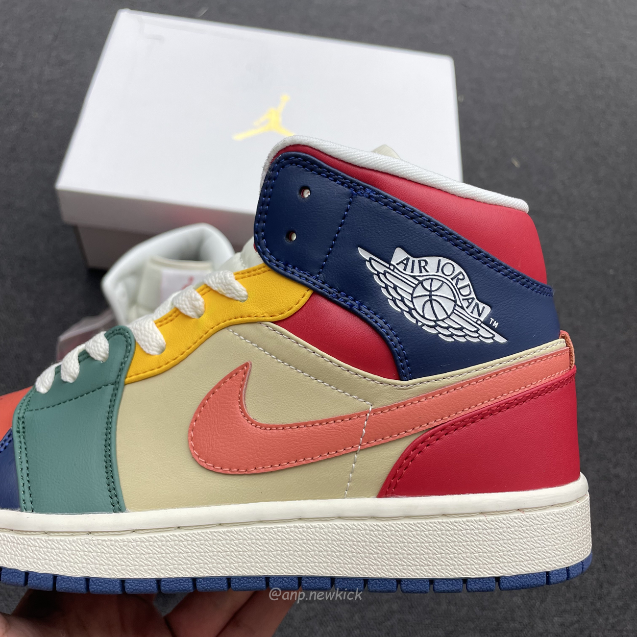 Air Jordan 1 Mid Se Multi Color Dn3738 400 (6) - newkick.vip