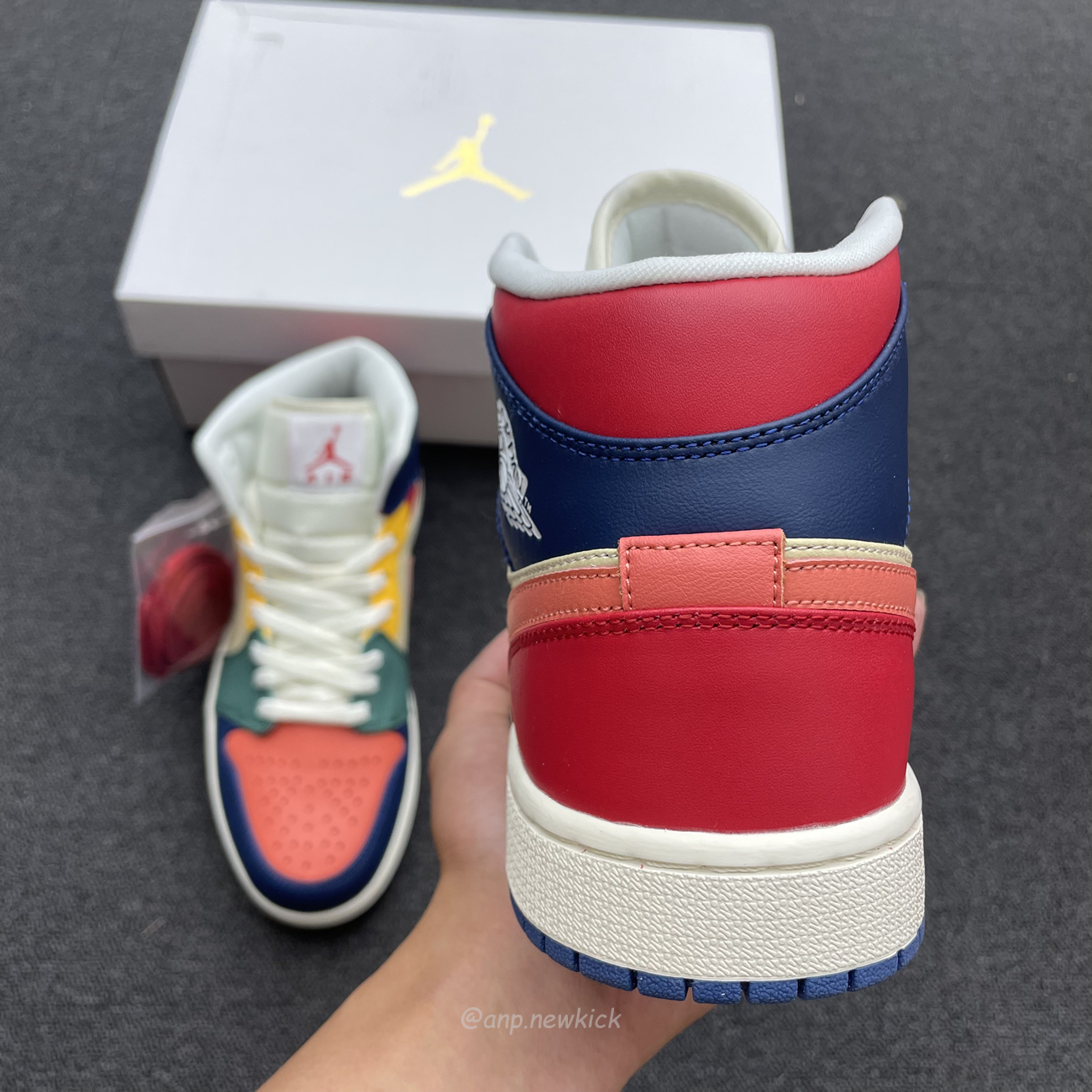 Air Jordan 1 Mid Se Multi Color Dn3738 400 (8) - newkick.vip