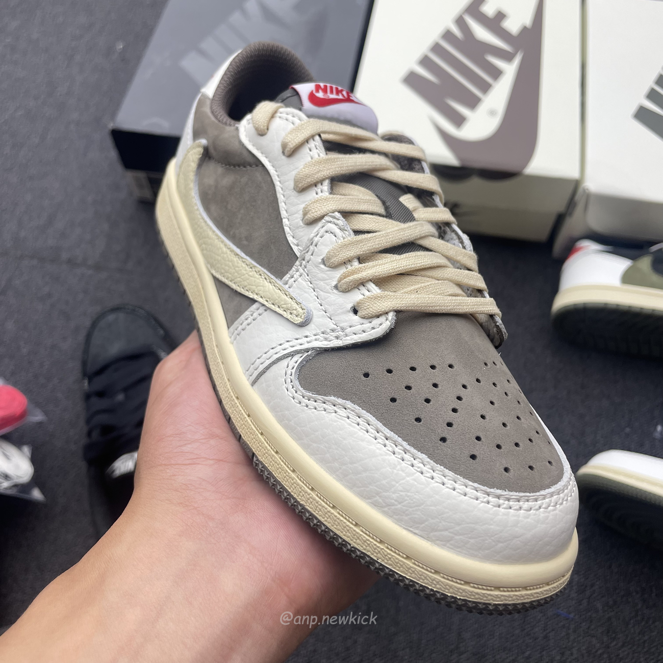 Air Jordan 1 Retro Low Og Sp Travis Scott Black Phantom Scott Olive Scott Reverse Mocha Ps (2) - newkick.vip