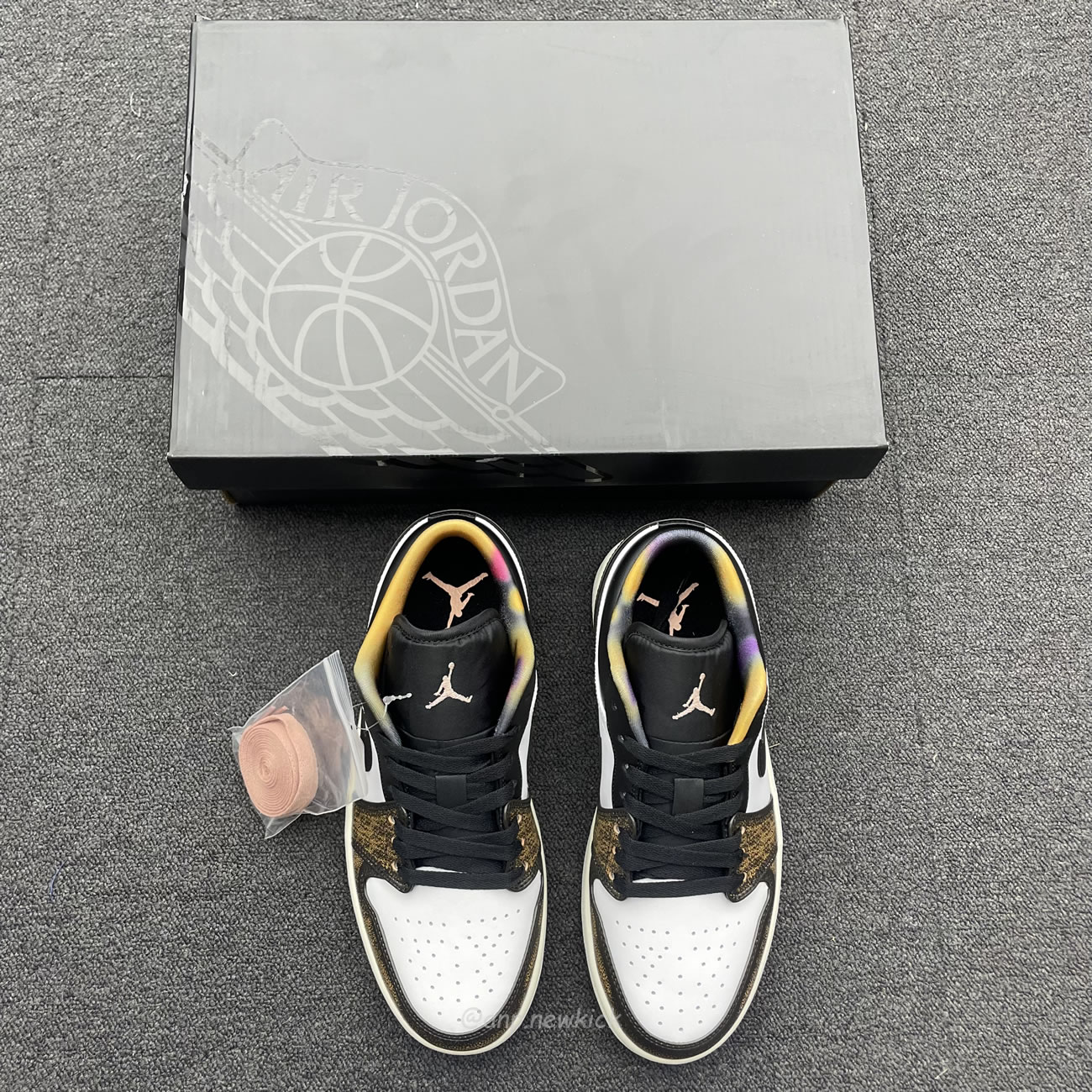 Air Jordan 1 Low Se Wear Away Yellow Dq8422 001 (12) - newkick.vip