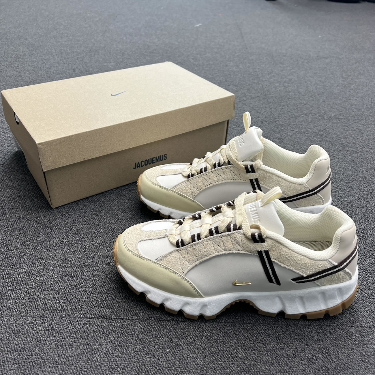 Nike Air Humara Lx Jacquemus Light Bone Gold W Dr0420 001 (7) - newkick.vip