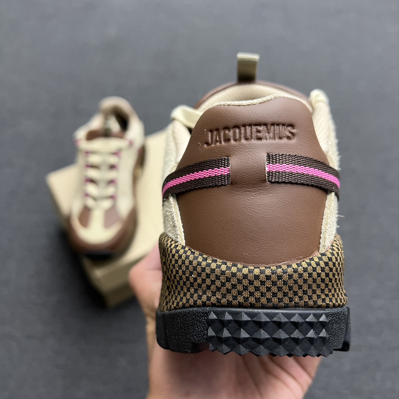 Nike Air Humara Lx Jacquemus Ale Brown Gold W Dr0420 200 (9) - newkick.vip