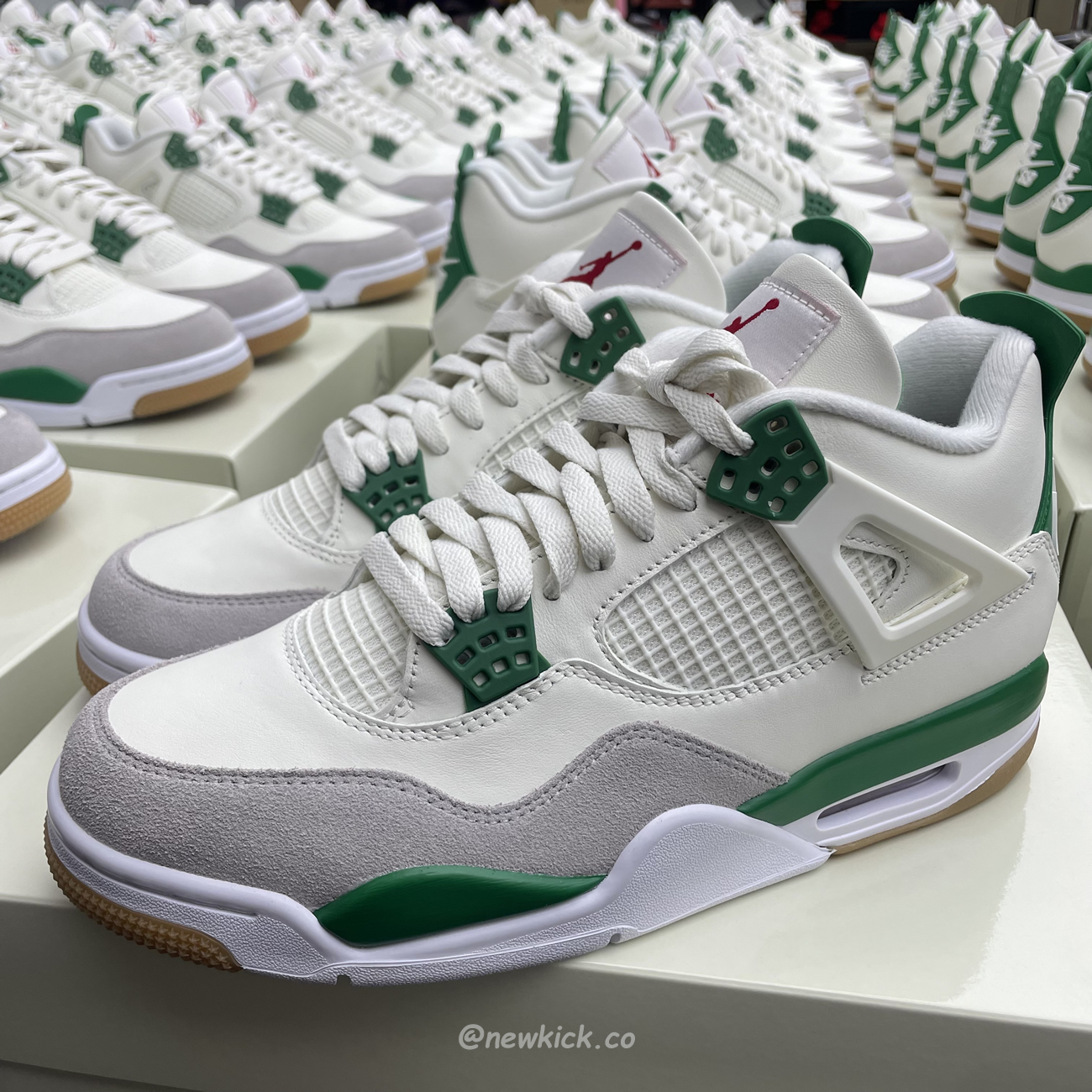 Air Jordan 4 Retro Sb Pine Green Dr5415 103 (10) - newkick.vip