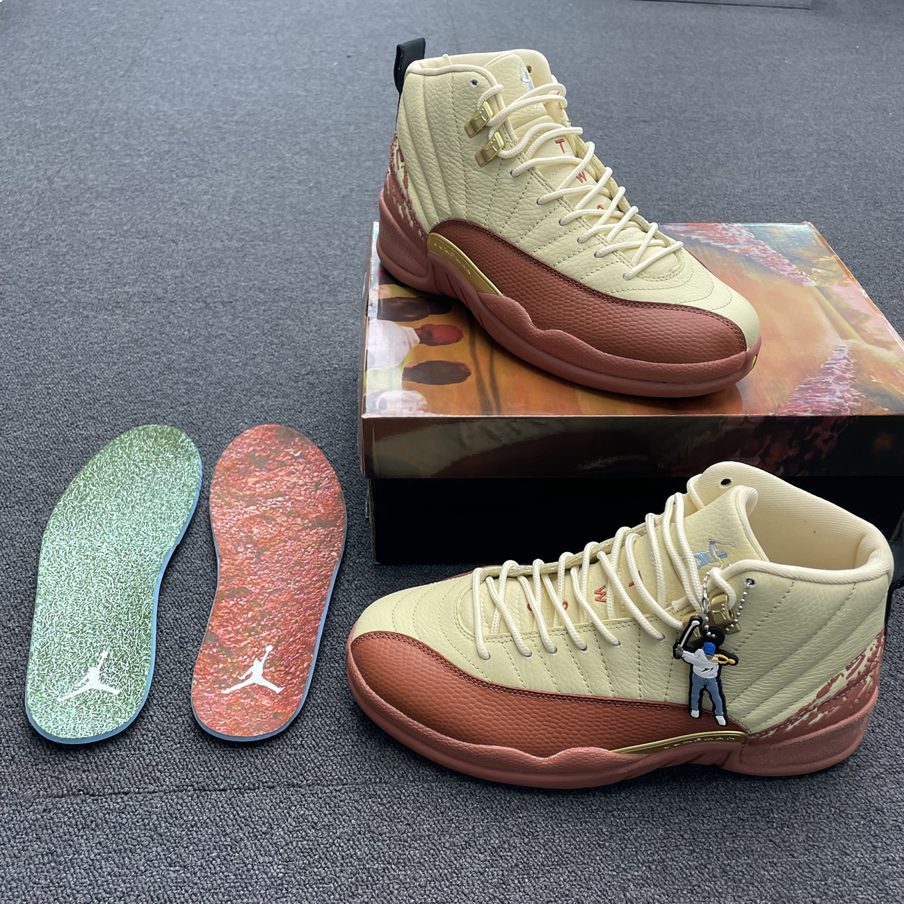 Jordan 12 Retro Eastside Golf Dv1758 108 (2) - newkick.vip