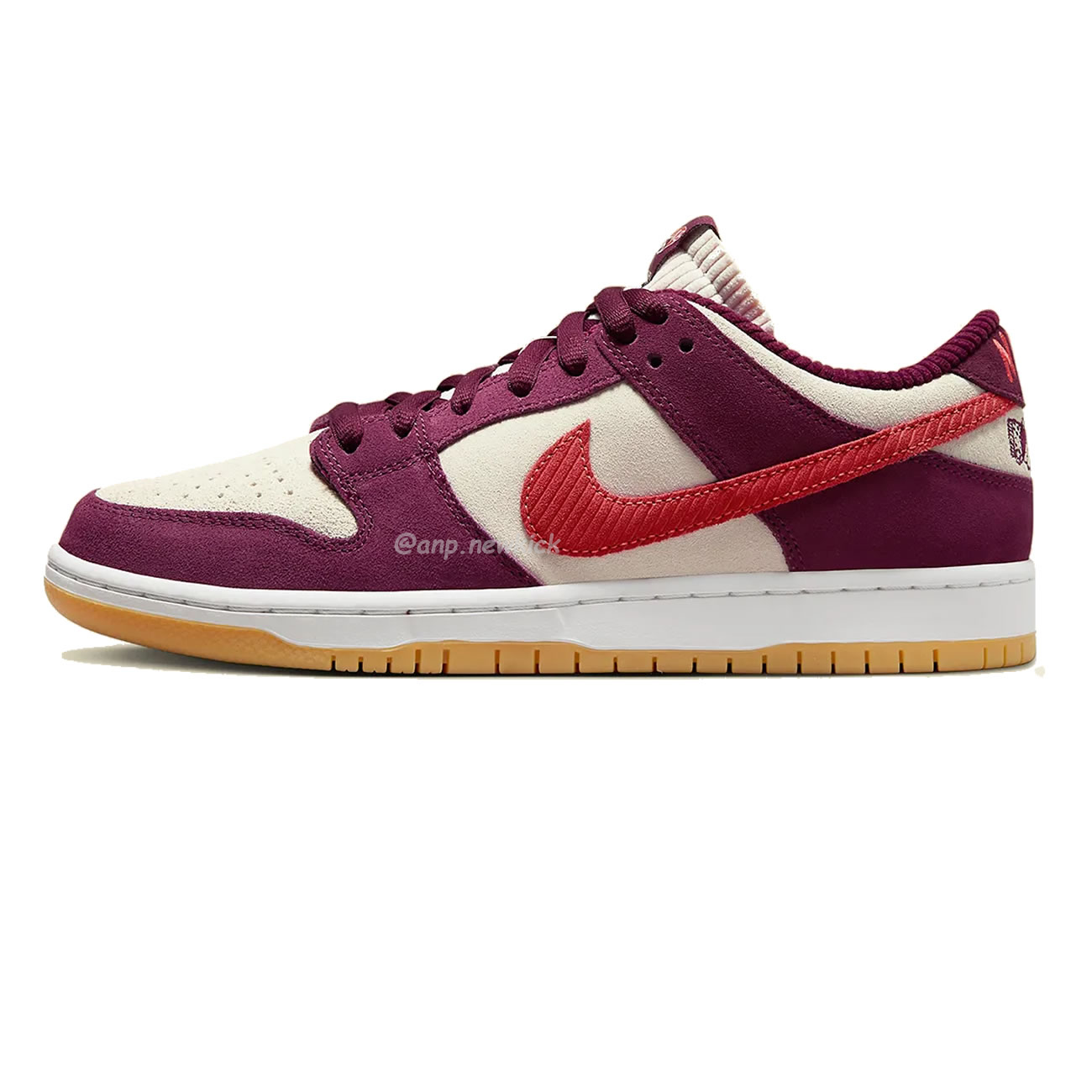 Nike Sb Dunk Low Skate Like A Girl Dx4589 600 (1) - newkick.vip