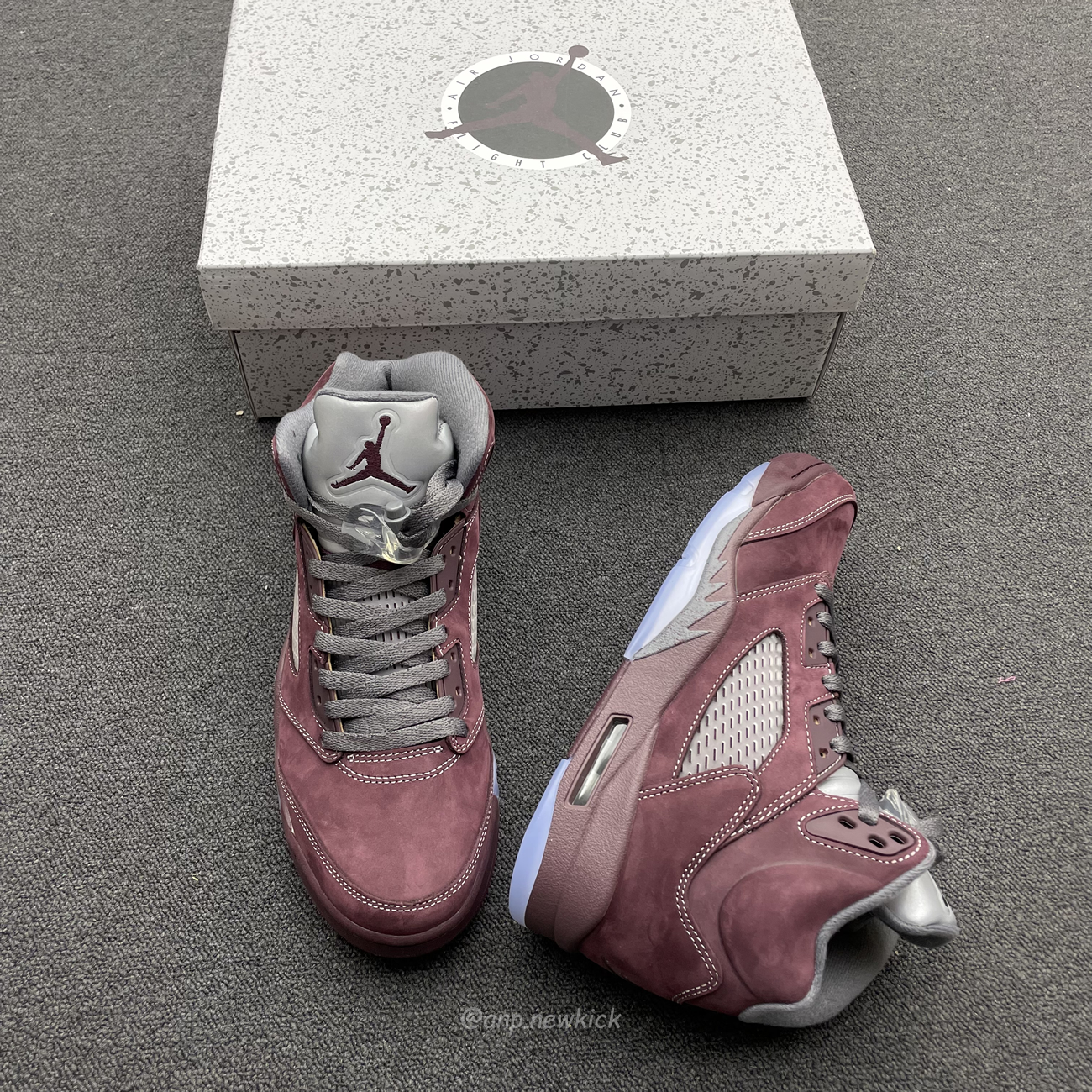 Air Jordan 5 Retro Burgundy 2023 Dz4131 600 (4) - newkick.vip