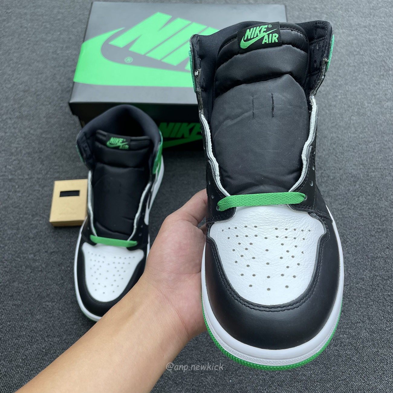 Air Jordan 1 Retro High Og Lucky Green Dz5485 031 (16) - newkick.vip