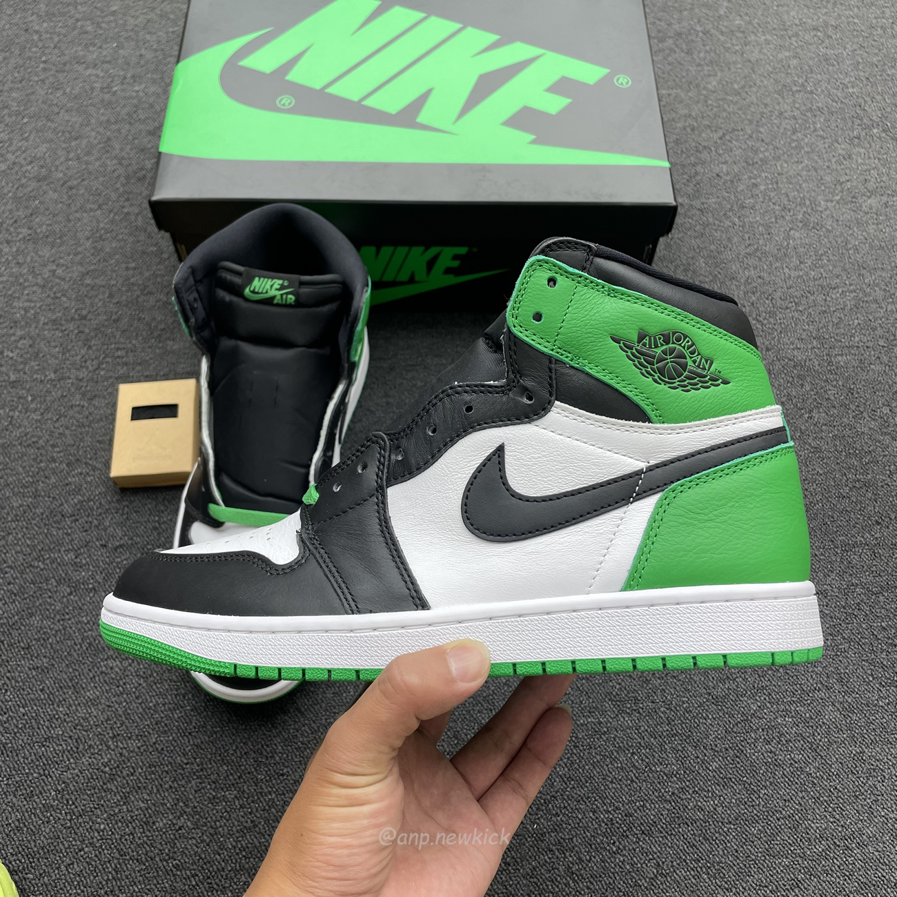 Air Jordan 1 Retro High Og Lucky Green Dz5485 031 (17) - newkick.vip