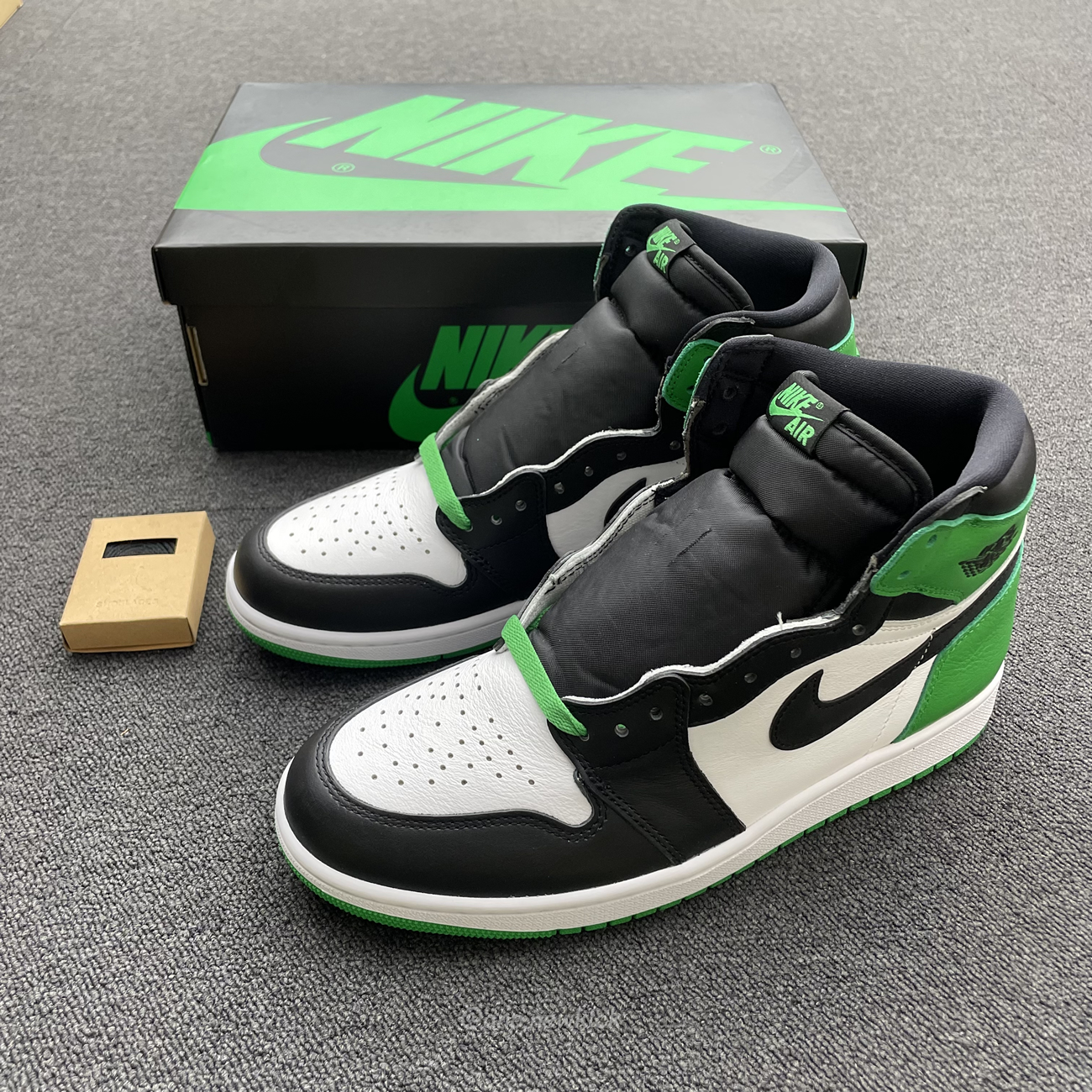 Air Jordan 1 Retro High Og Lucky Green Dz5485 031 (21) - newkick.vip