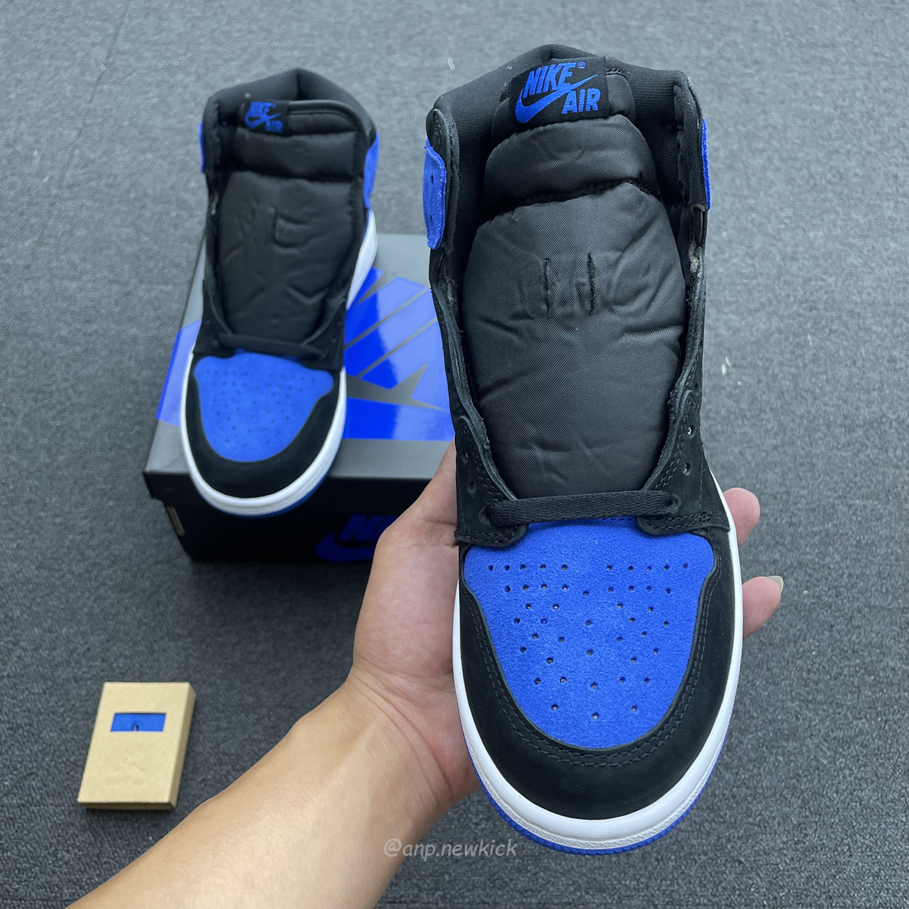 Air Jordan 1 Retro High Og Royal Reimagined Dz5485 042 (2) - newkick.vip