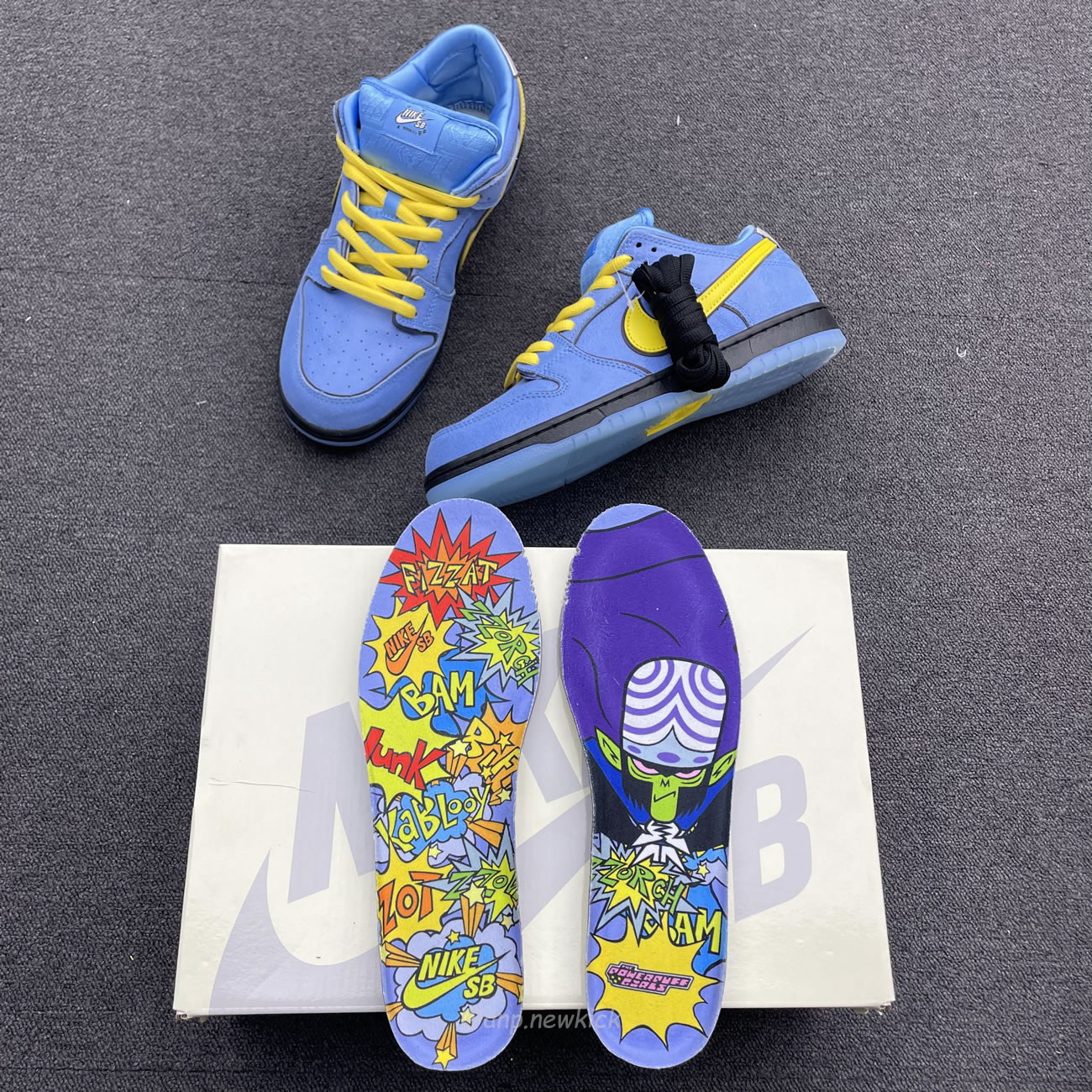 Nike Sb Dunk Low X The Powerpuff Girls On Feet Look At Bubbles Fz8320 400 (12) - newkick.vip