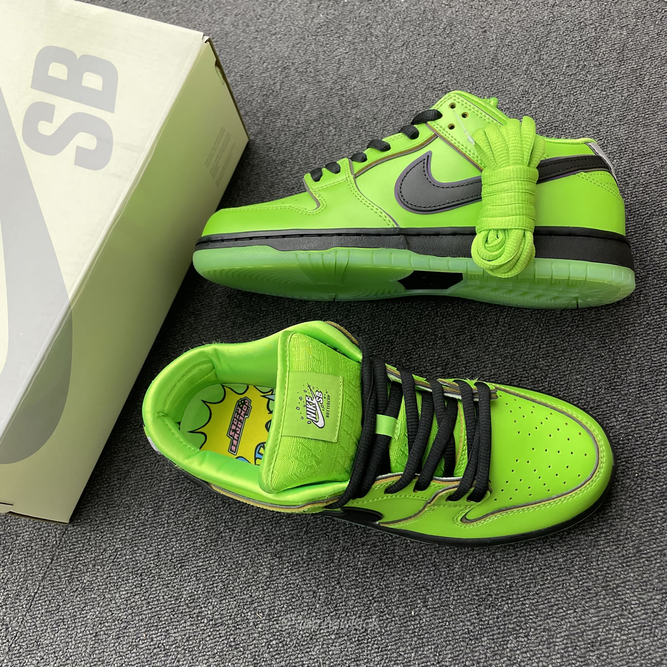 Nike Sb Dunk Low X The Powerpuff Girls On Feet Look At Bubbles Fz8320 400 (23) - newkick.vip