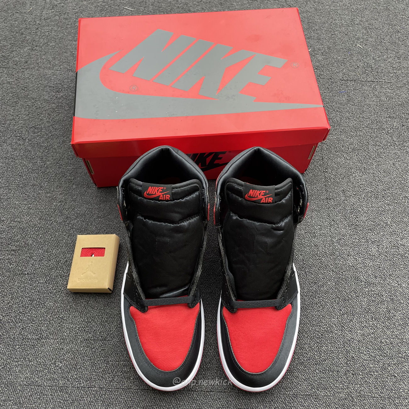 Air Jordan 1 Retro High Og Satin Bred Fd4810 061 (8) - newkick.vip