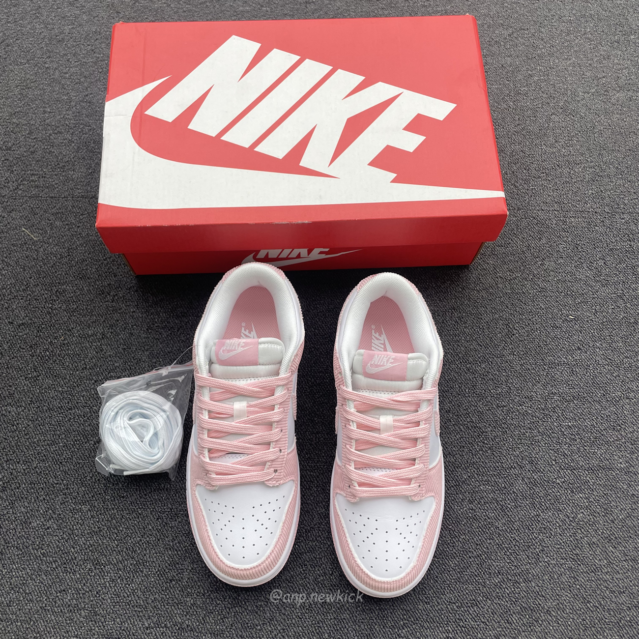 Nike Dunk Low Pink Corduroy Fn7167 100 (14) - newkick.vip