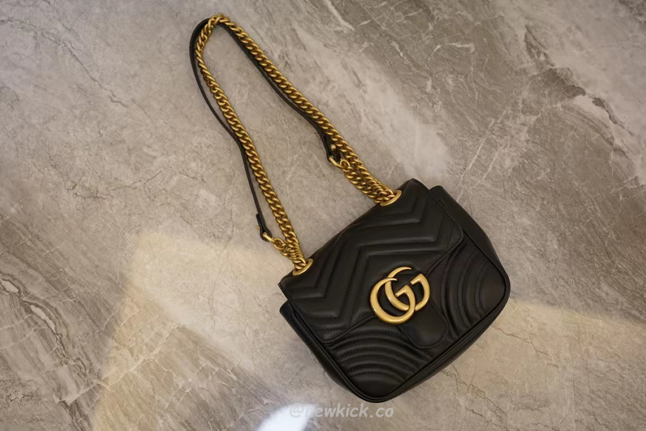 Gucci Gg Marmont Mini Shoulder Bag Matelasse Chevron Black (16) - newkick.vip