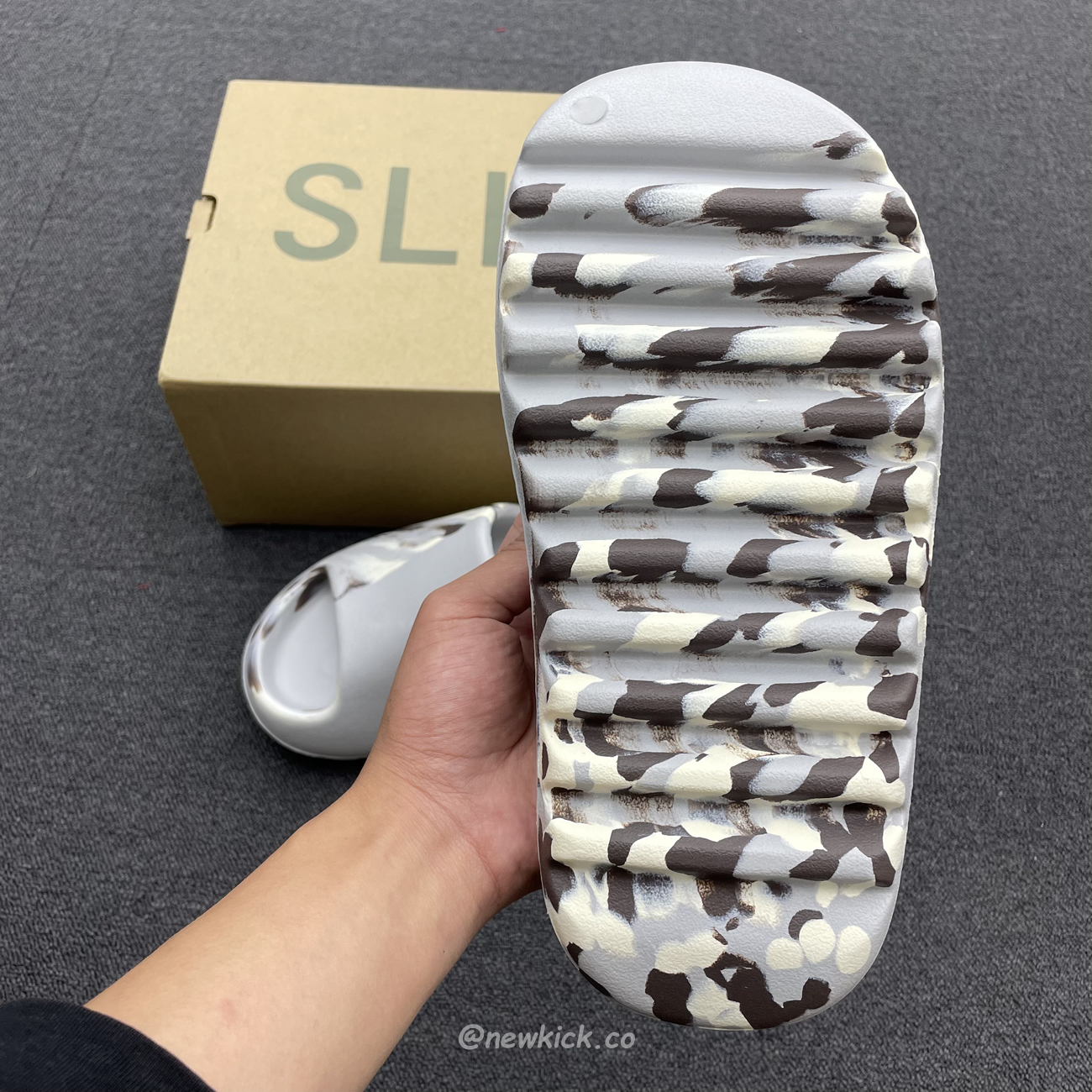 Adidas Yeezy X Kanye West Slide Bone (4) - newkick.vip