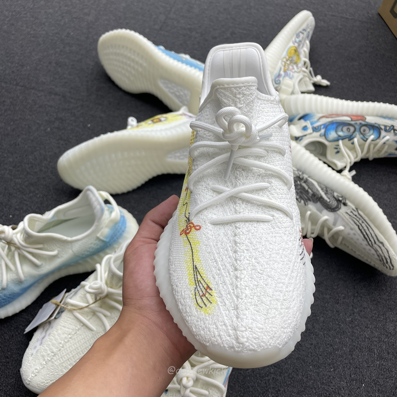 Adidas Yeezy Boost 350 V2 Bone Graffiti Hq6316 (9) - newkick.vip