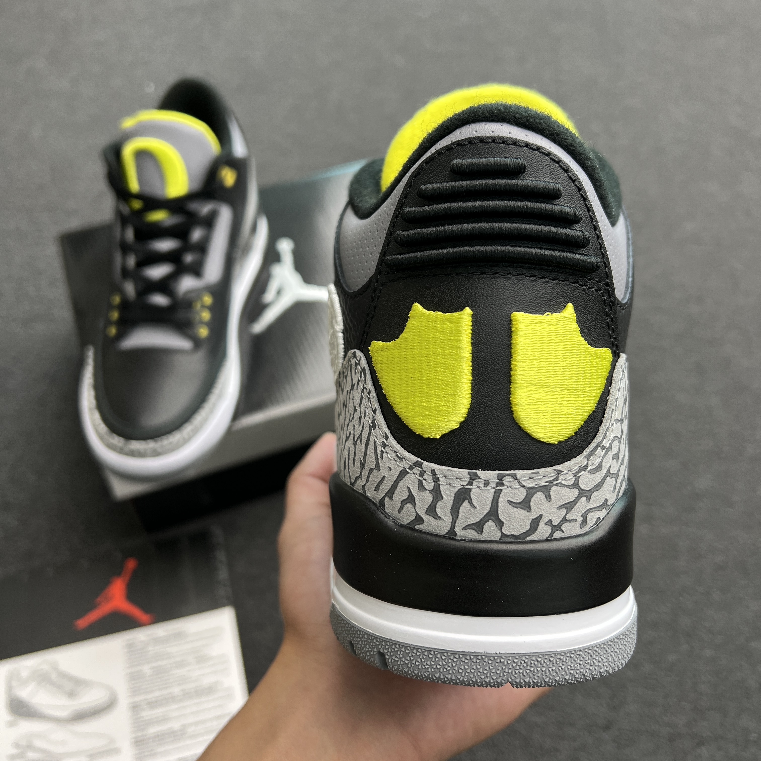 Jordan 3 Retro Oregon Ducks Pit Crew Both Pairs H011 Mnjdls 5 (7) - newkick.vip