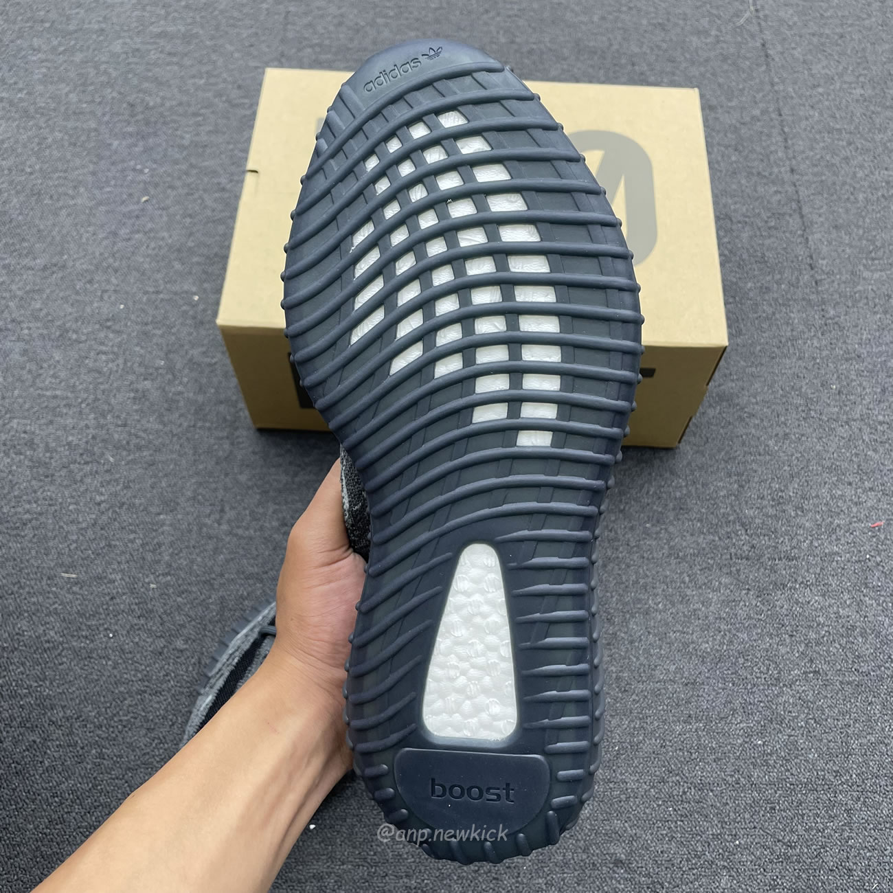 Adidas Yeezy Boost 350 V2 Mx Dark Salt Id4811 (7) - newkick.vip