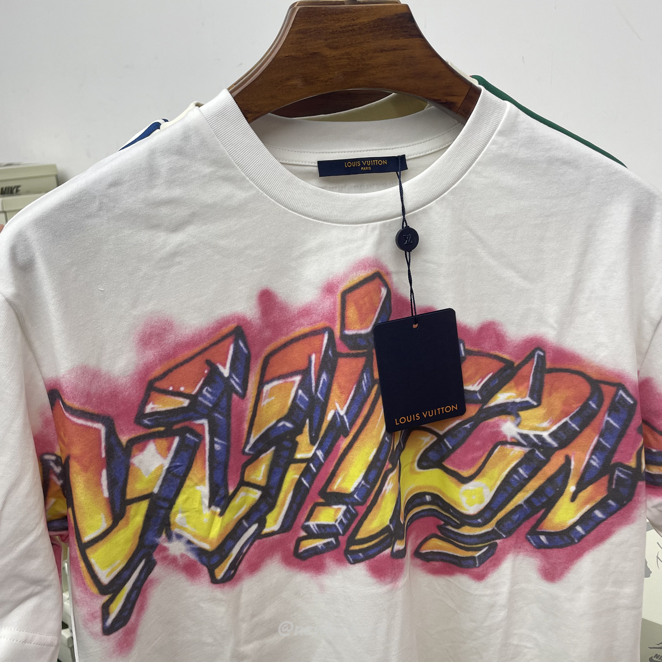 Louis Vuitton Graffiti T Shirt Milky White (7) - newkick.vip