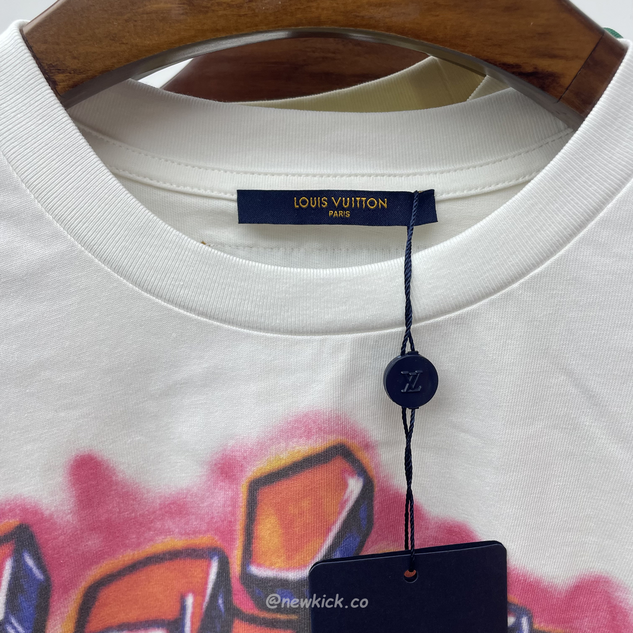 Louis Vuitton Graffiti T Shirt Milky White (8) - newkick.vip