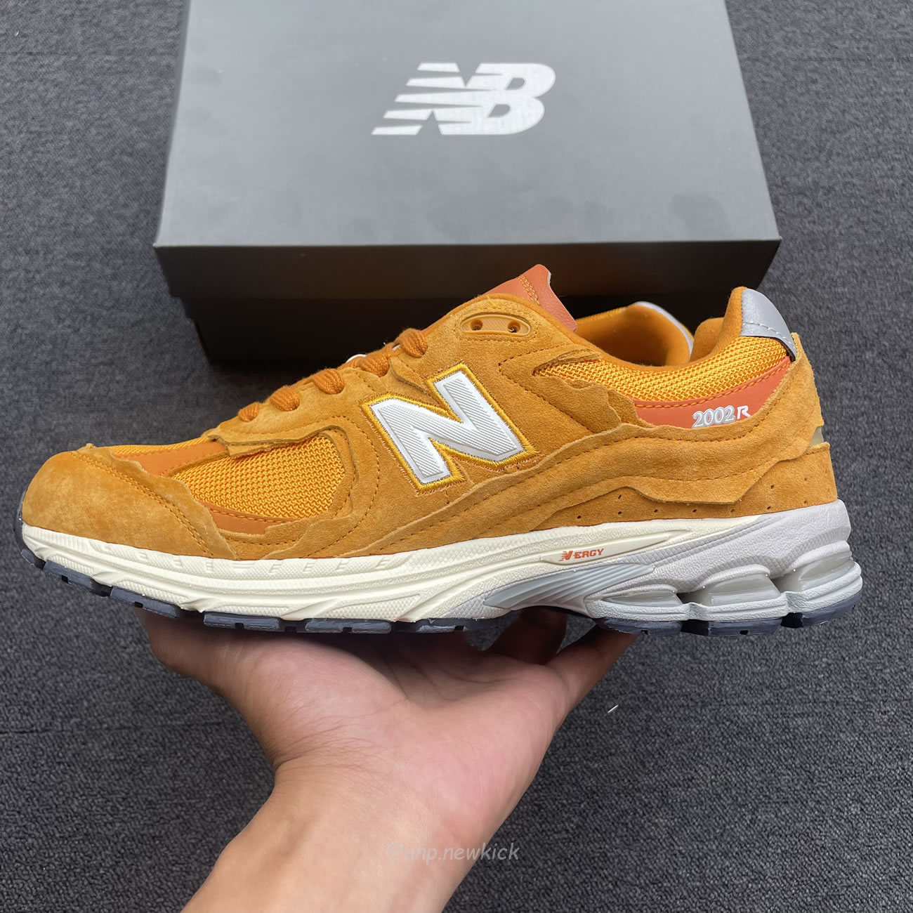 New Balance 2002r Protection Pack Vintage Orange M2002rde (11) - newkick.vip