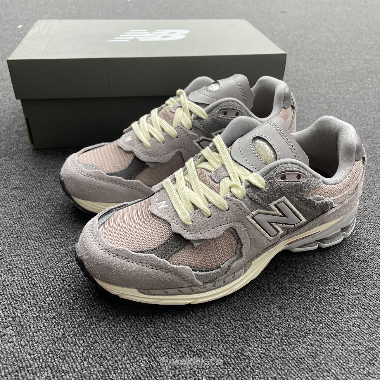 New Balance 2002r Protection Pack Lunar New Year Dusty Lilac M2002rdy (5) - newkick.vip