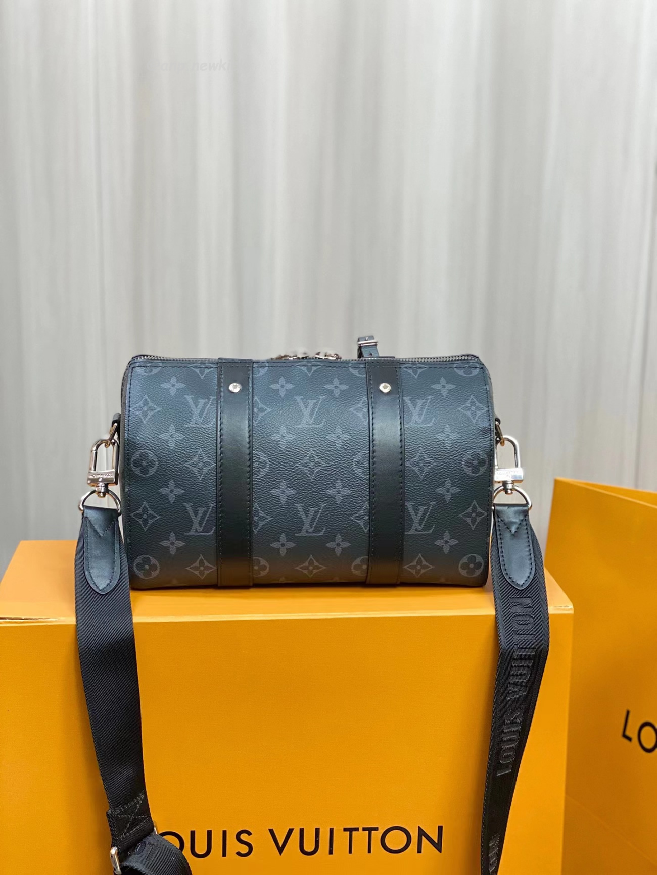 Louis Vuitton City Keepall M45936 (2) - newkick.vip