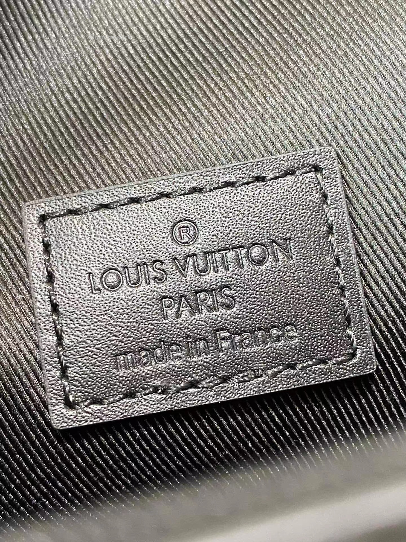 Louis Vuitton Steamer Wearable Wallet M81783 (25) - newkick.vip