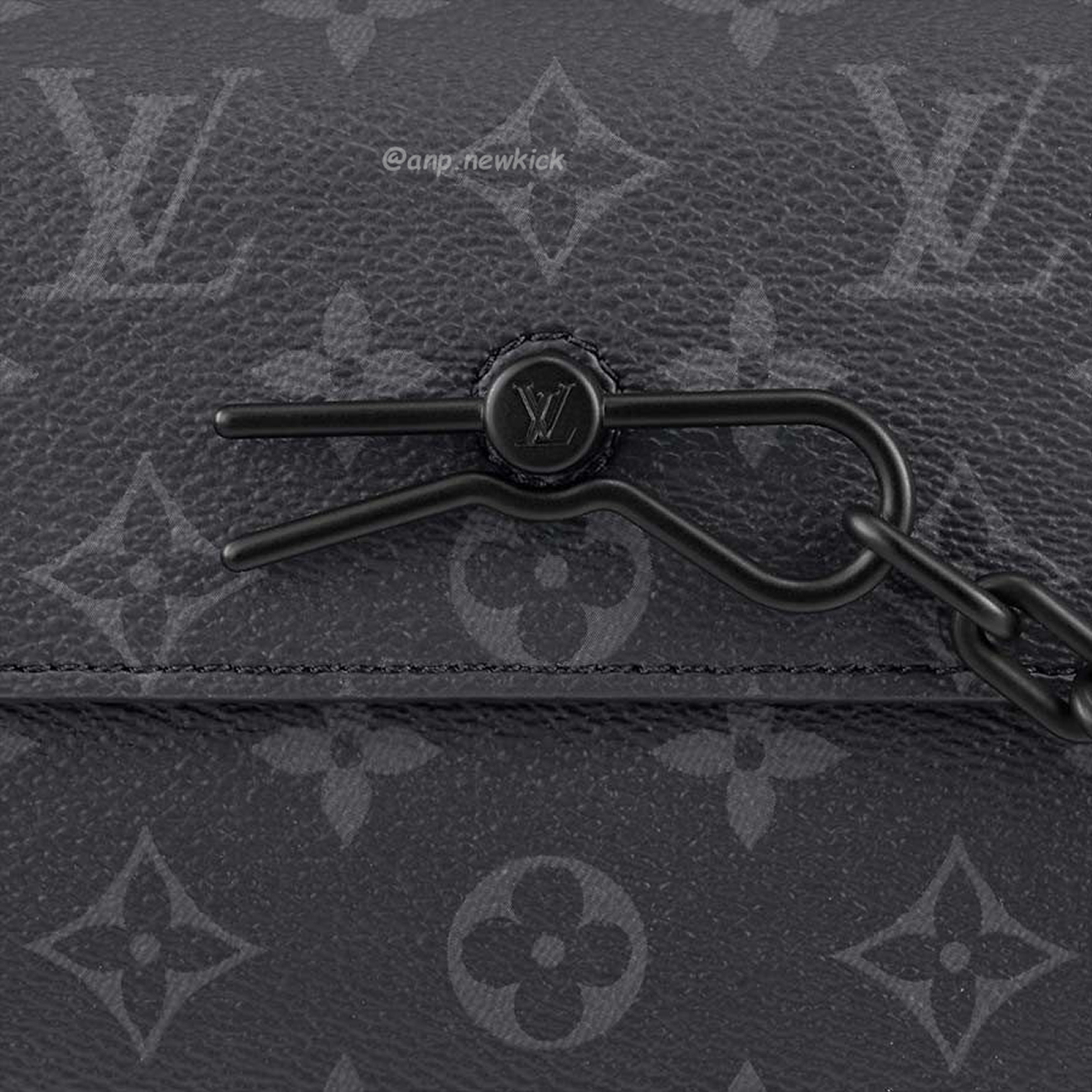 Louis Vuitton Steamer Wearable Wallet M81783 (28) - newkick.vip