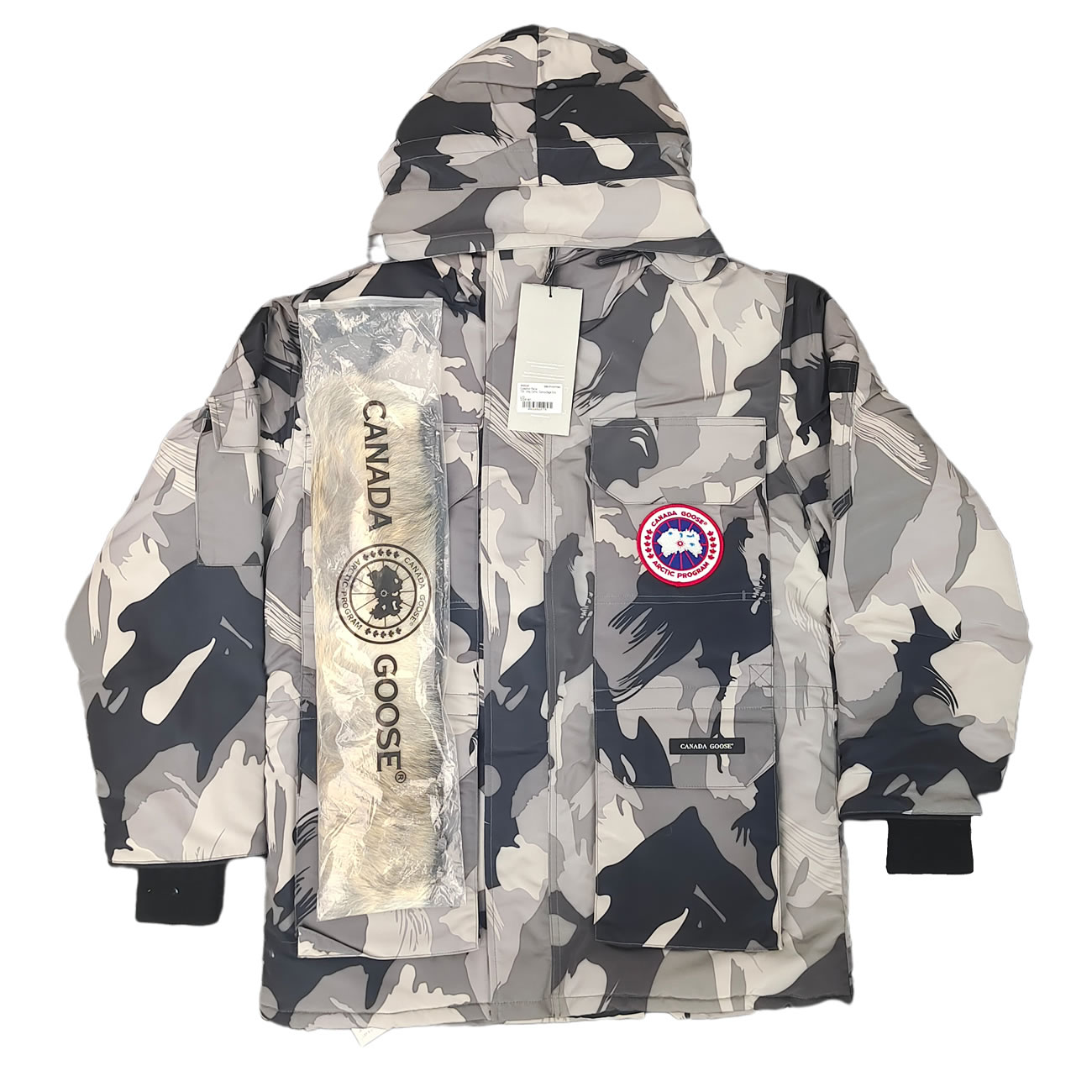 Canada Goose Expedition Logo Pbi Patch Parka Coat (10) - newkick.vip