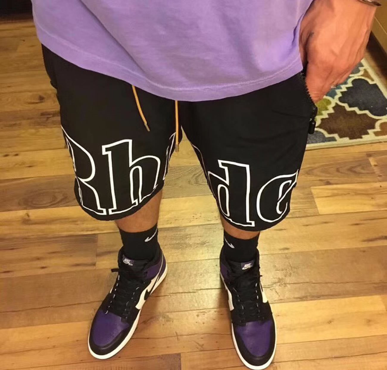 Rhude Rh Logo Shorts (3) - newkick.vip