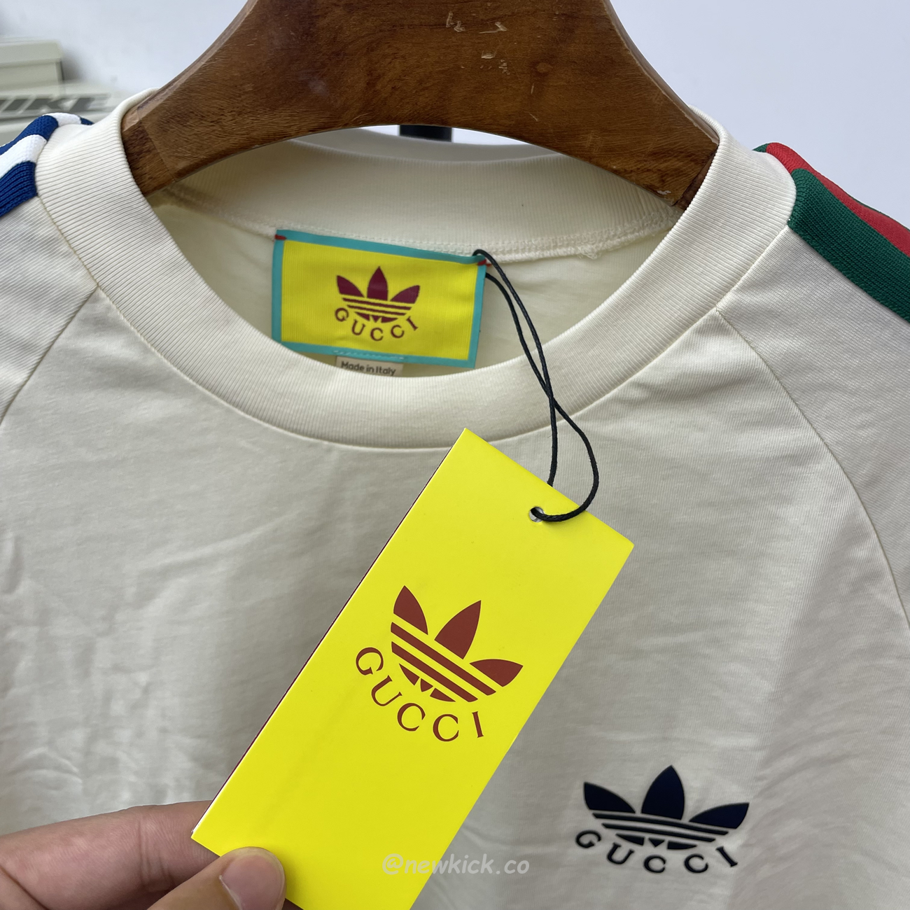 Gucci X Adidas Trefoil Print T Shirt Off White Ss22 (8) - newkick.vip