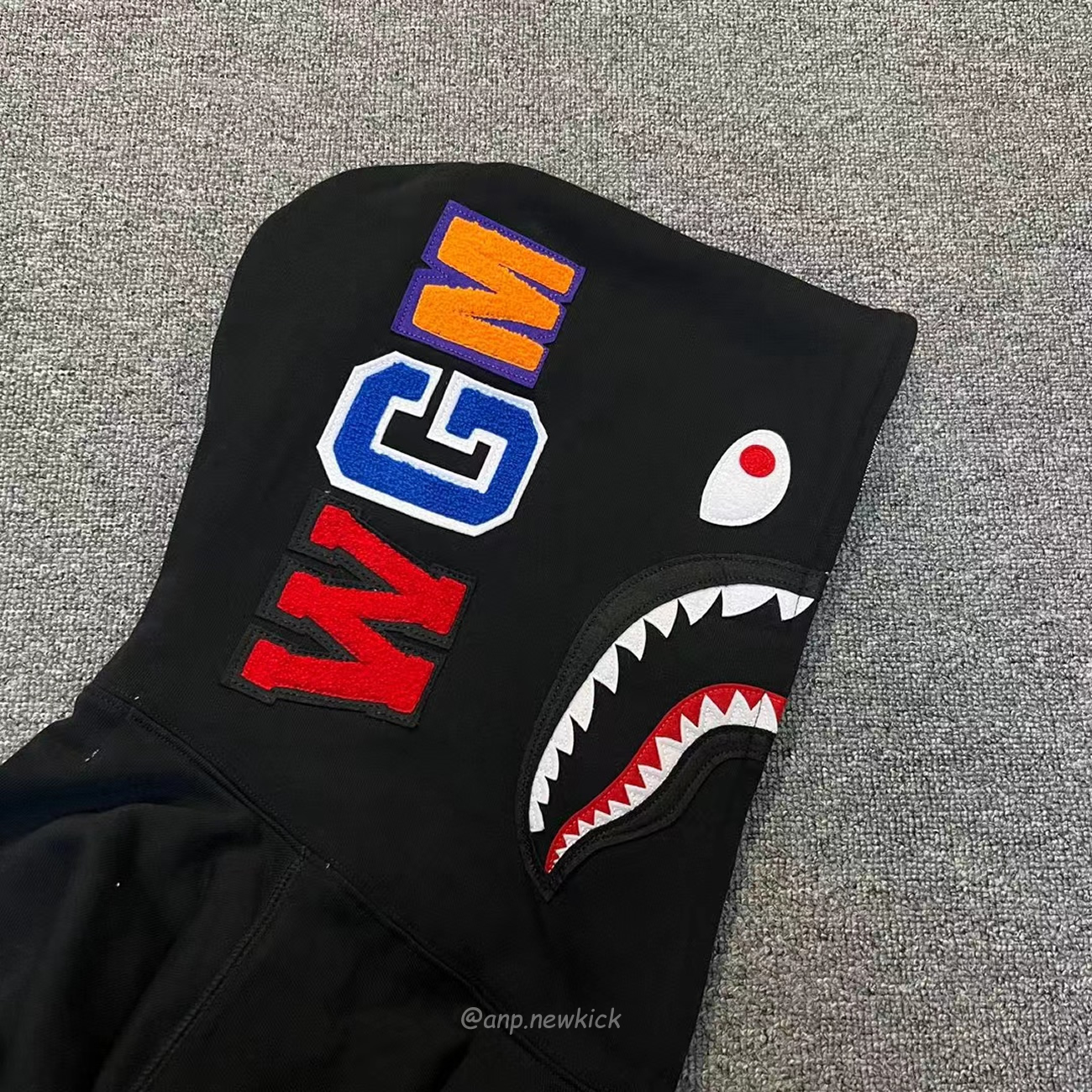 Bape Shark Full Zip Hoodie Black Ss22 (9) - newkick.vip