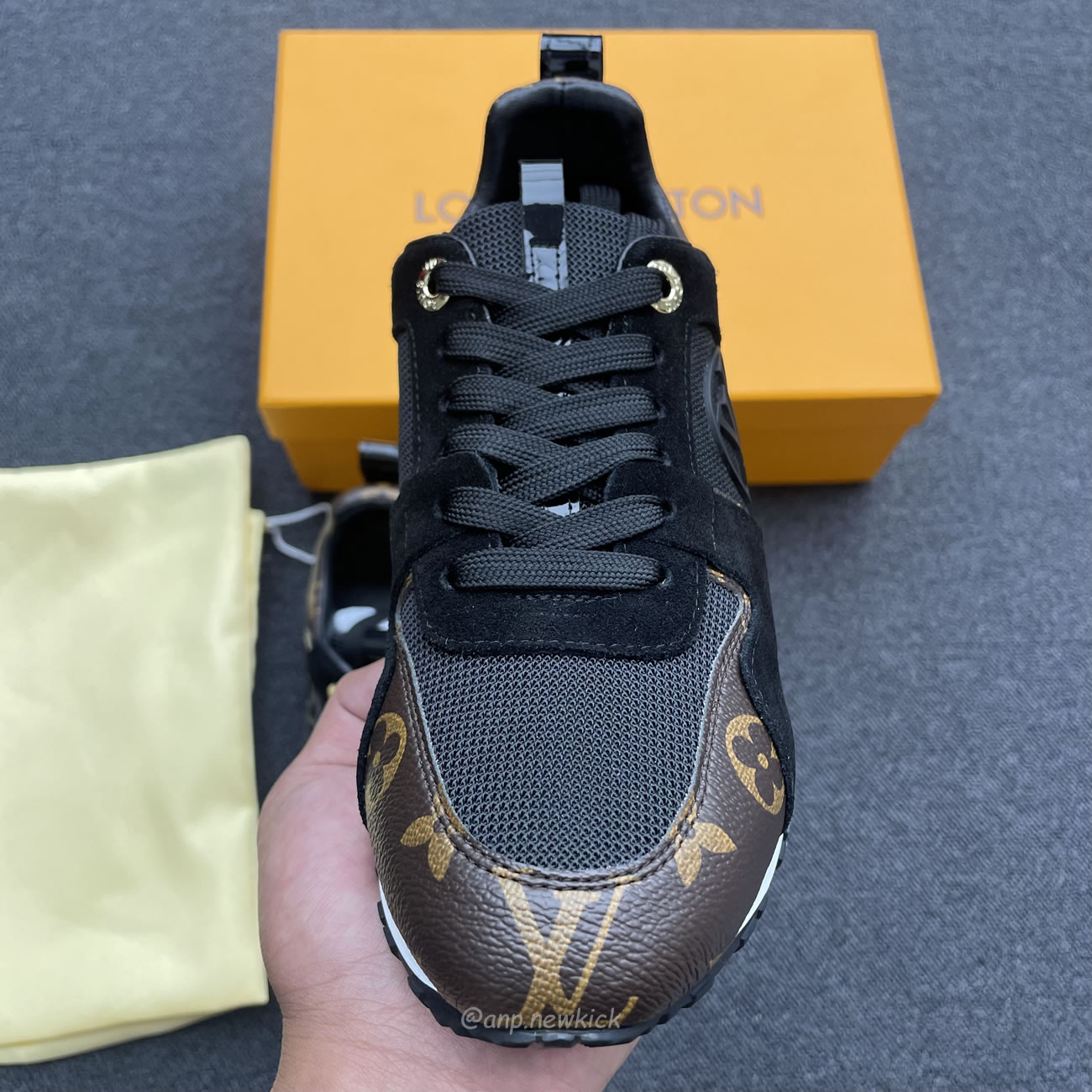 Louis Vuitton Run Away Black Gold 1a3cw0 (6) - newkick.vip