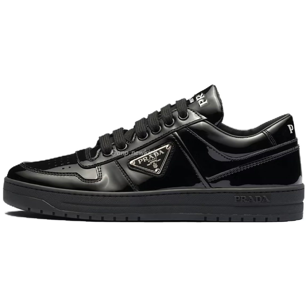 Prada Sneakers Mid Top Black Patent Leather 1e792m 069 F0002 F B030 (1) - newkick.vip