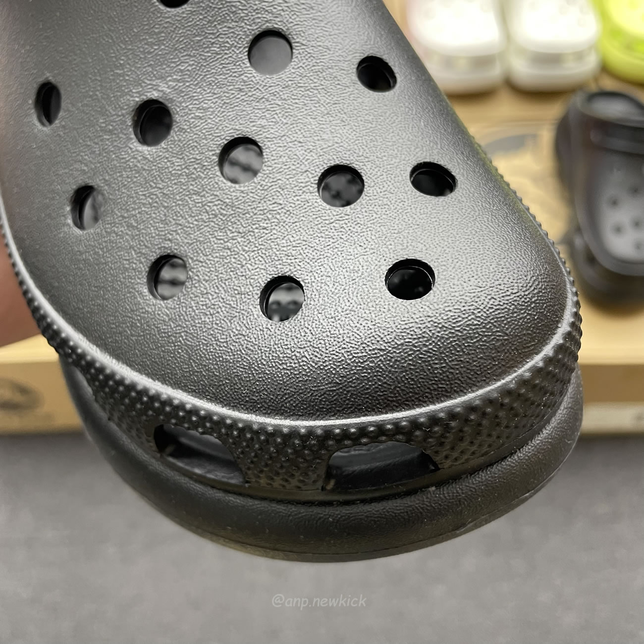 Crocs Classic Crush Clog Bone Multi Black White Green Blue Grey Red Green Dark Green Brown 207521 (12) - newkick.vip