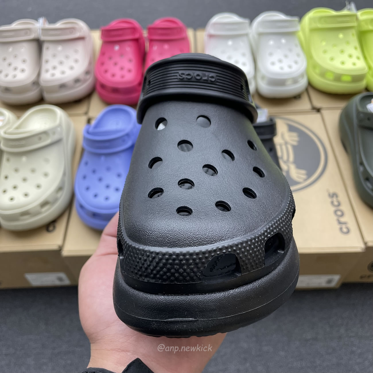 Crocs Classic Crush Clog Bone Multi Black White Green Blue Grey Red Green Dark Green Brown 207521 (3) - newkick.vip