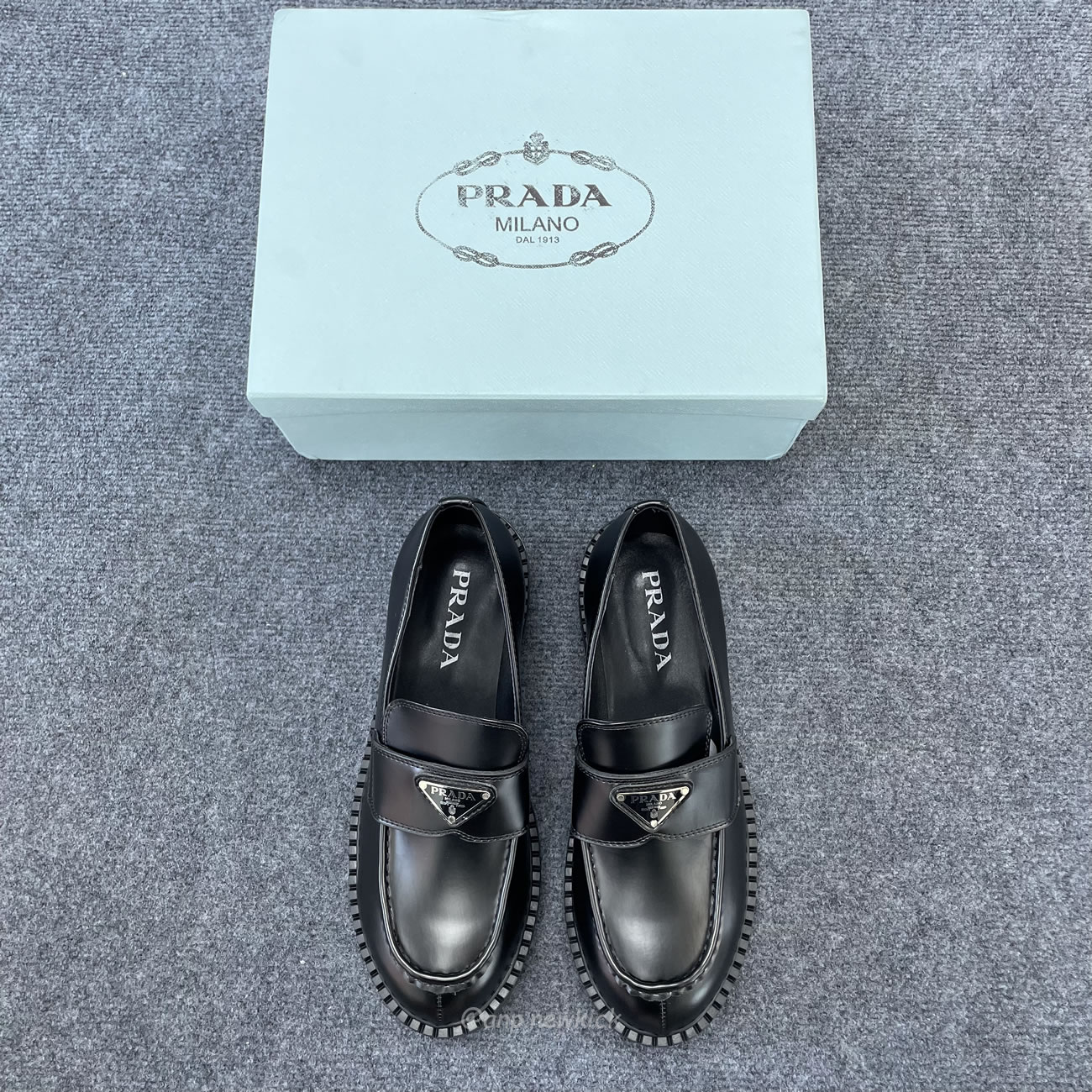 Prada 35mm Loafer Black Brushed Leather 2de127 055 F0002 (9) - newkick.vip