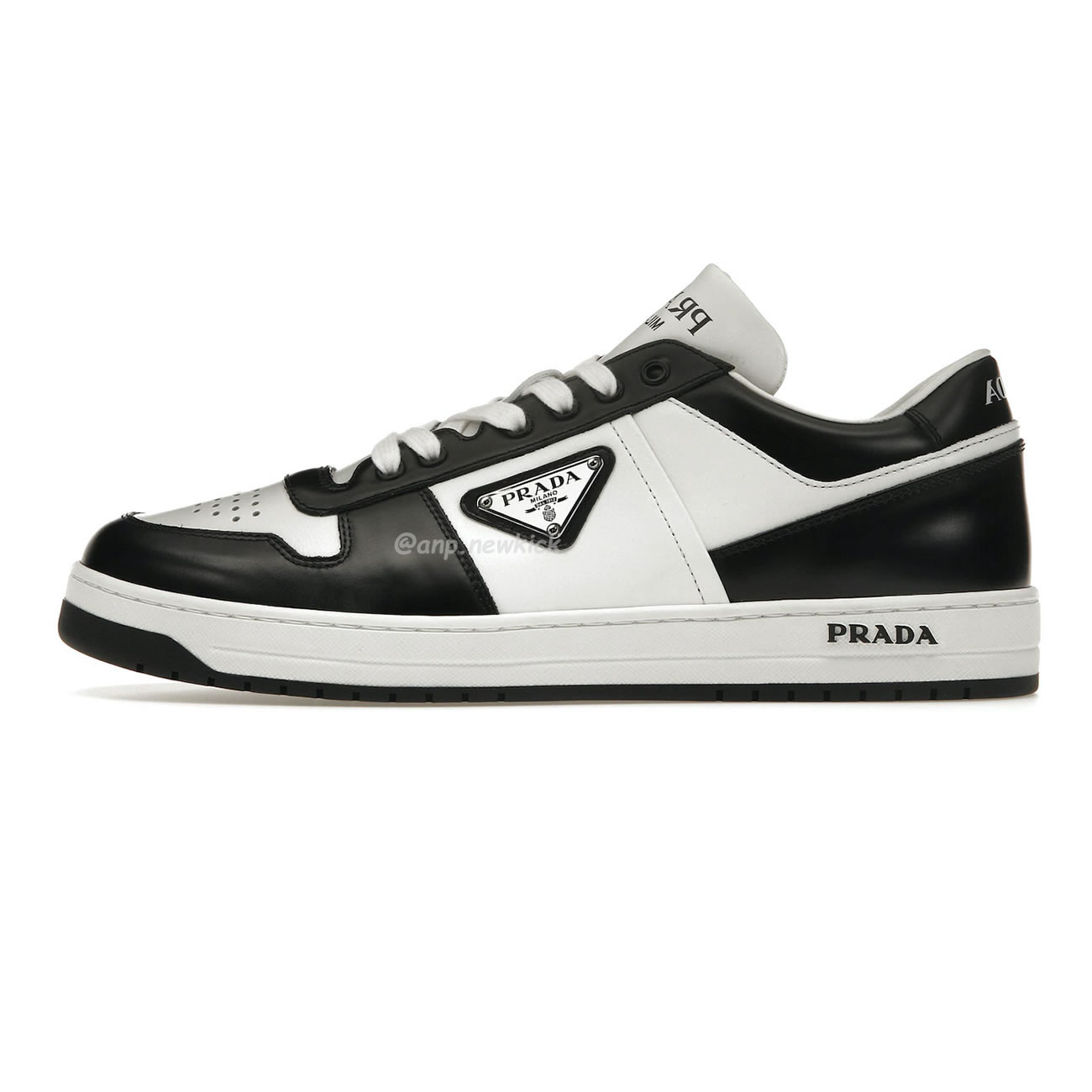 Prada Downtown Low Top Sneakers Leather White Black 2ee364 3lkg F0964 (1) - newkick.vip