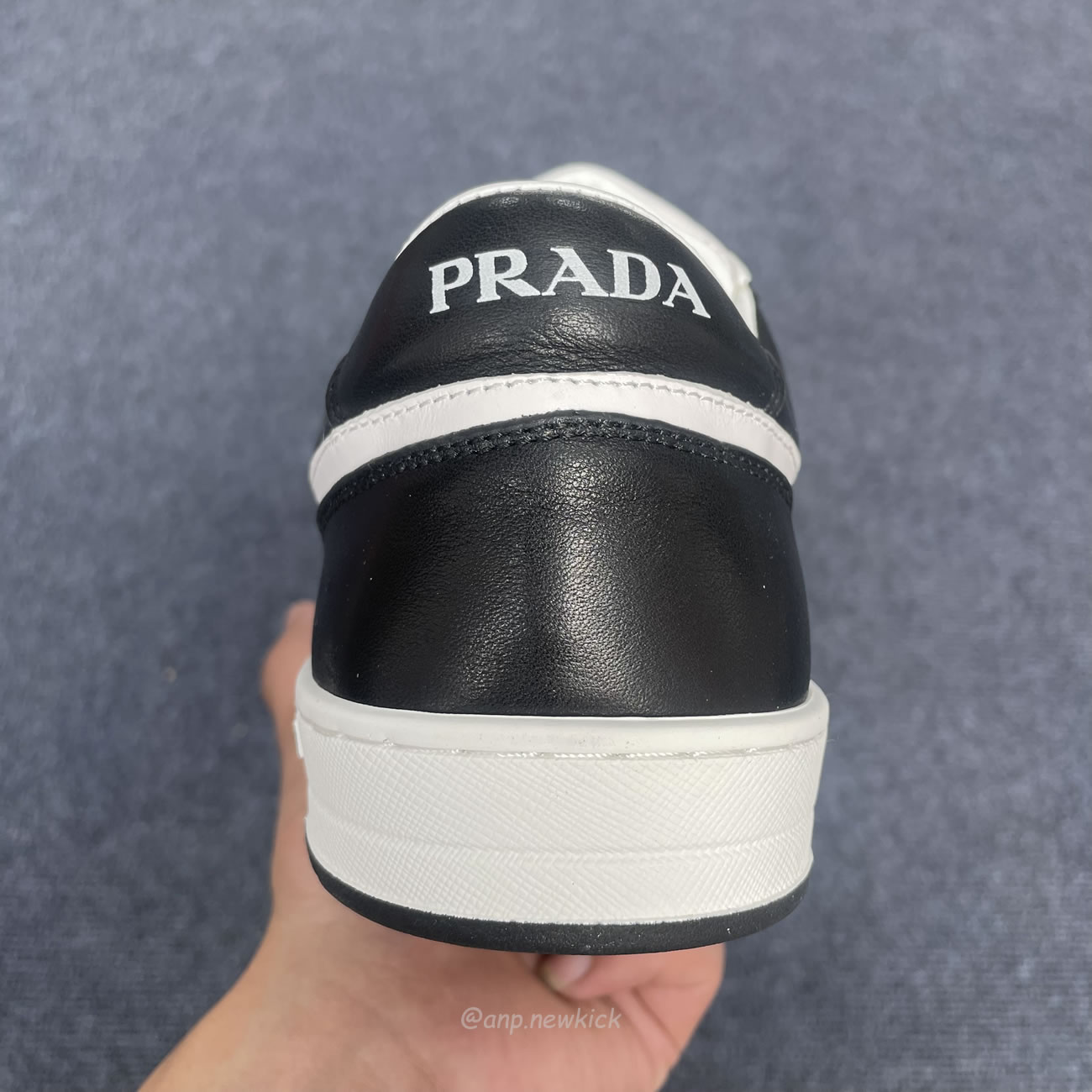 Prada Downtown Low Top Sneakers Leather White Black 2ee364 3lkg F0964 (4) - newkick.vip