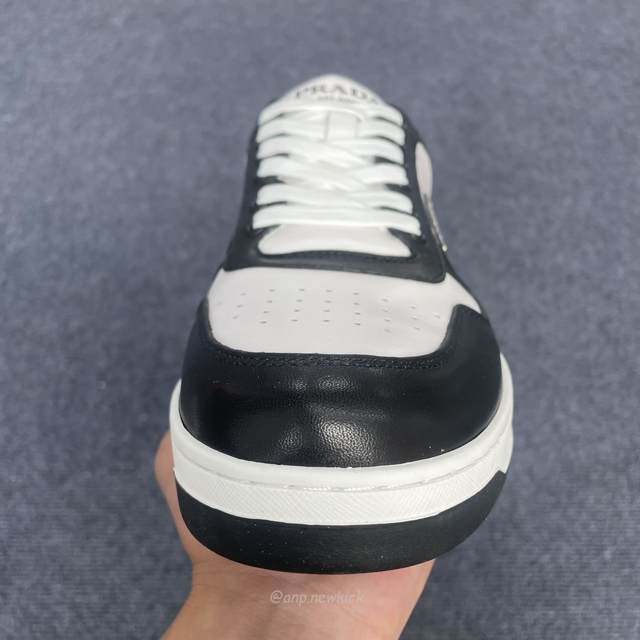 Prada Downtown Low Top Sneakers Leather White Black 2ee364 3lkg F0964 (8) - newkick.vip