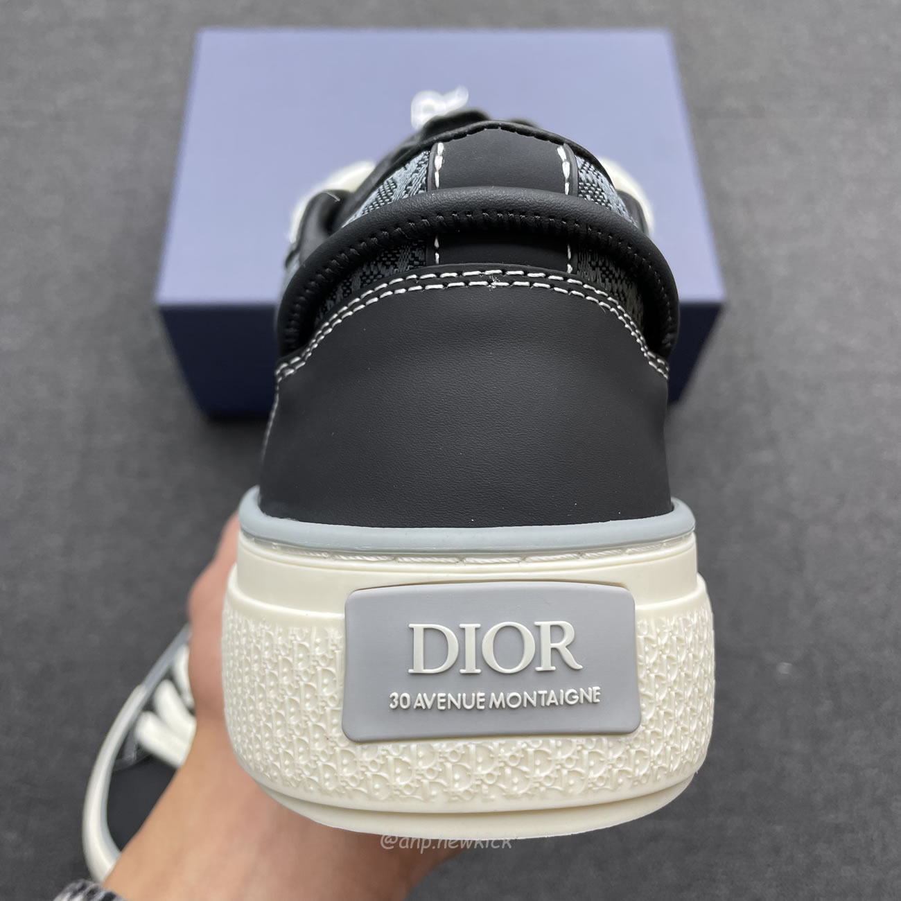 Dior B33 Sneaker Black Smooth Calfskin Oblique Jacquard 3sn303zwn55936 (4) - newkick.vip