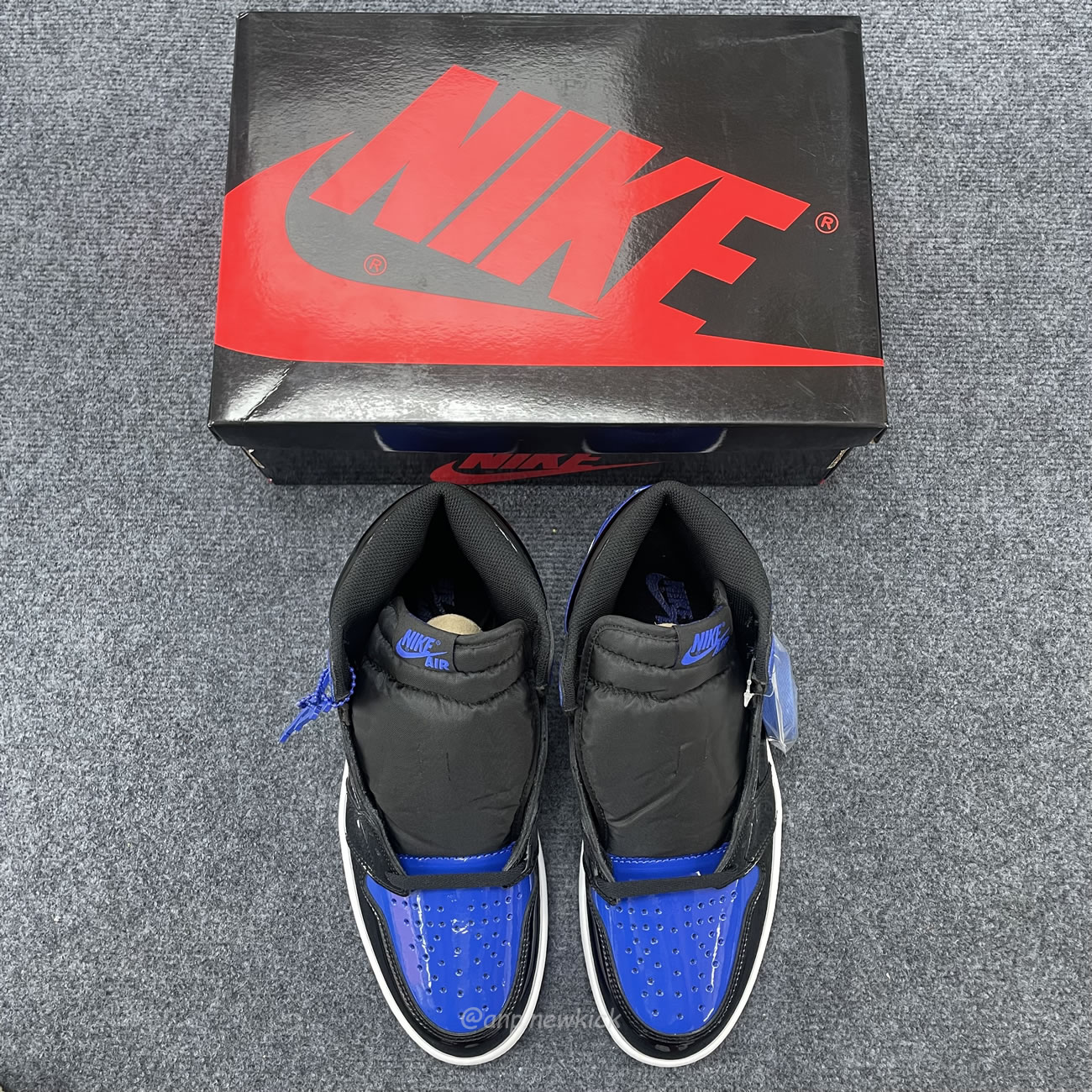 Air Jordan 1 Retro High Og Patent Royal 555088 404 (5) - newkick.vip