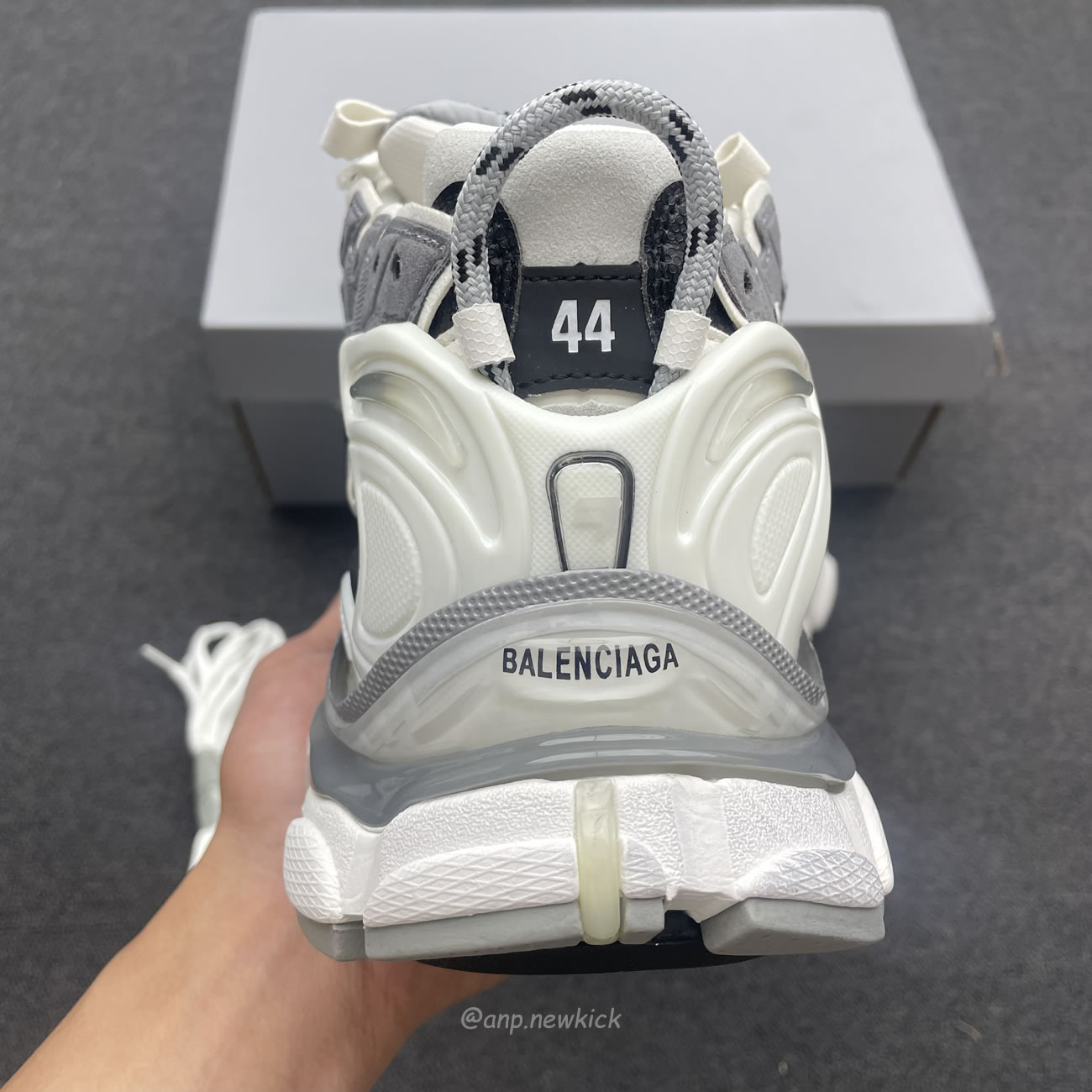 Balenciaga Runner Grey White Black 772774w3rny9012 (6) - newkick.vip