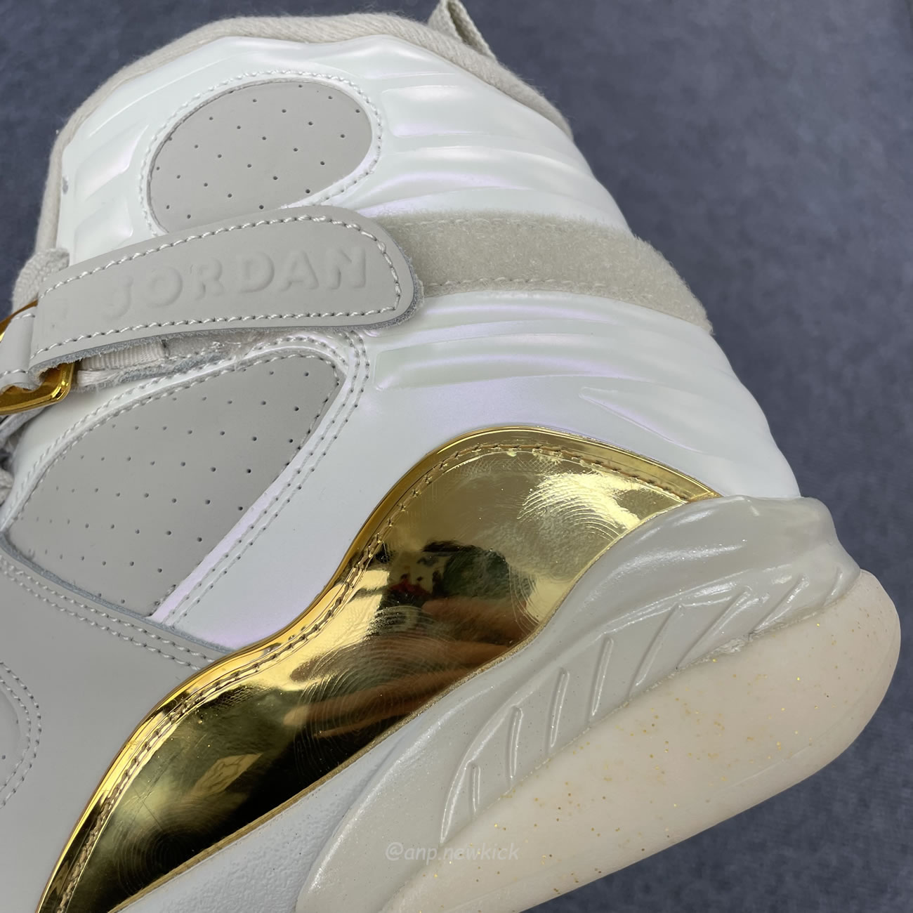 Air Jordan 8 Retro Champagne 832821 030 (4) - newkick.vip