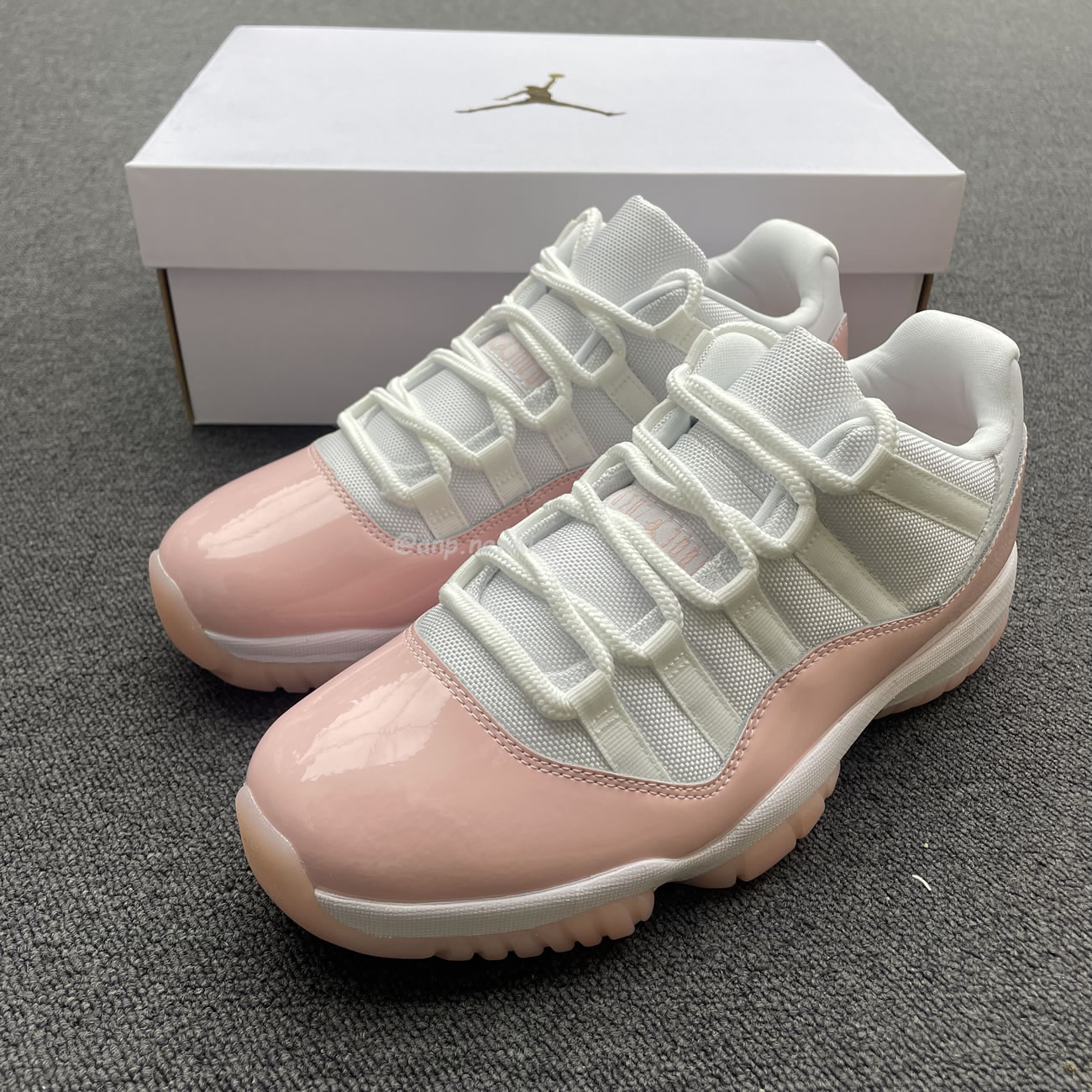 Air Jordan 11 Retro Low Legend Pink Womens Ah7860 160 (2) - newkick.vip